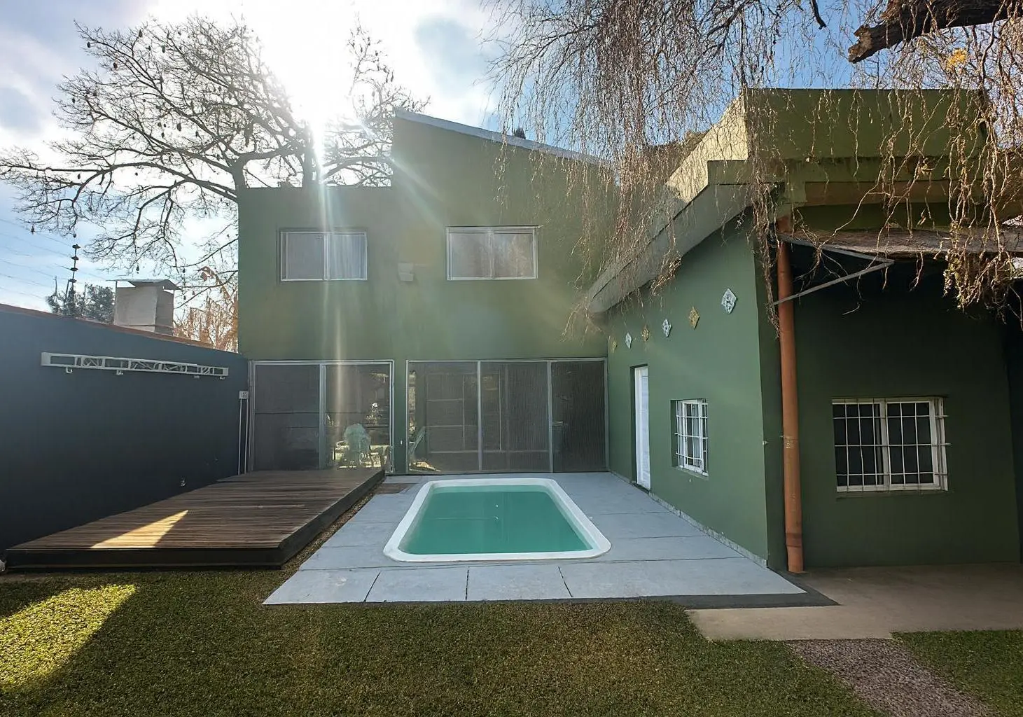 Casa 6 ambientes en Ranelagh con cochera y pileta 3