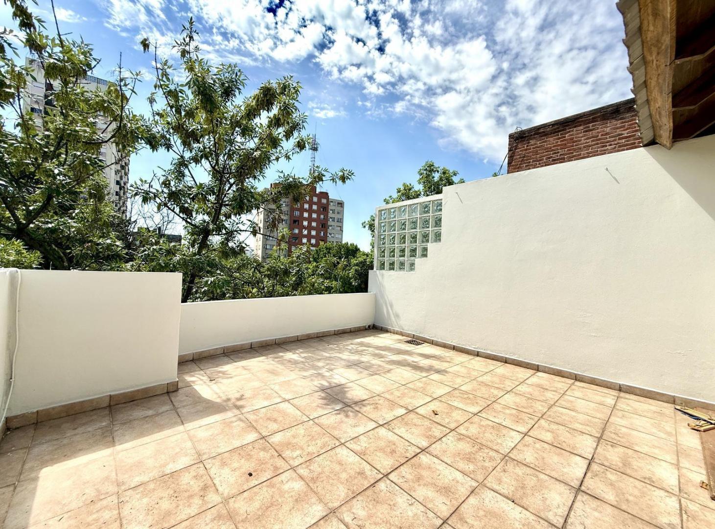venta - ph - Villa Devoto - triplex - playroom - terraza - patio - lavadero - toilette -