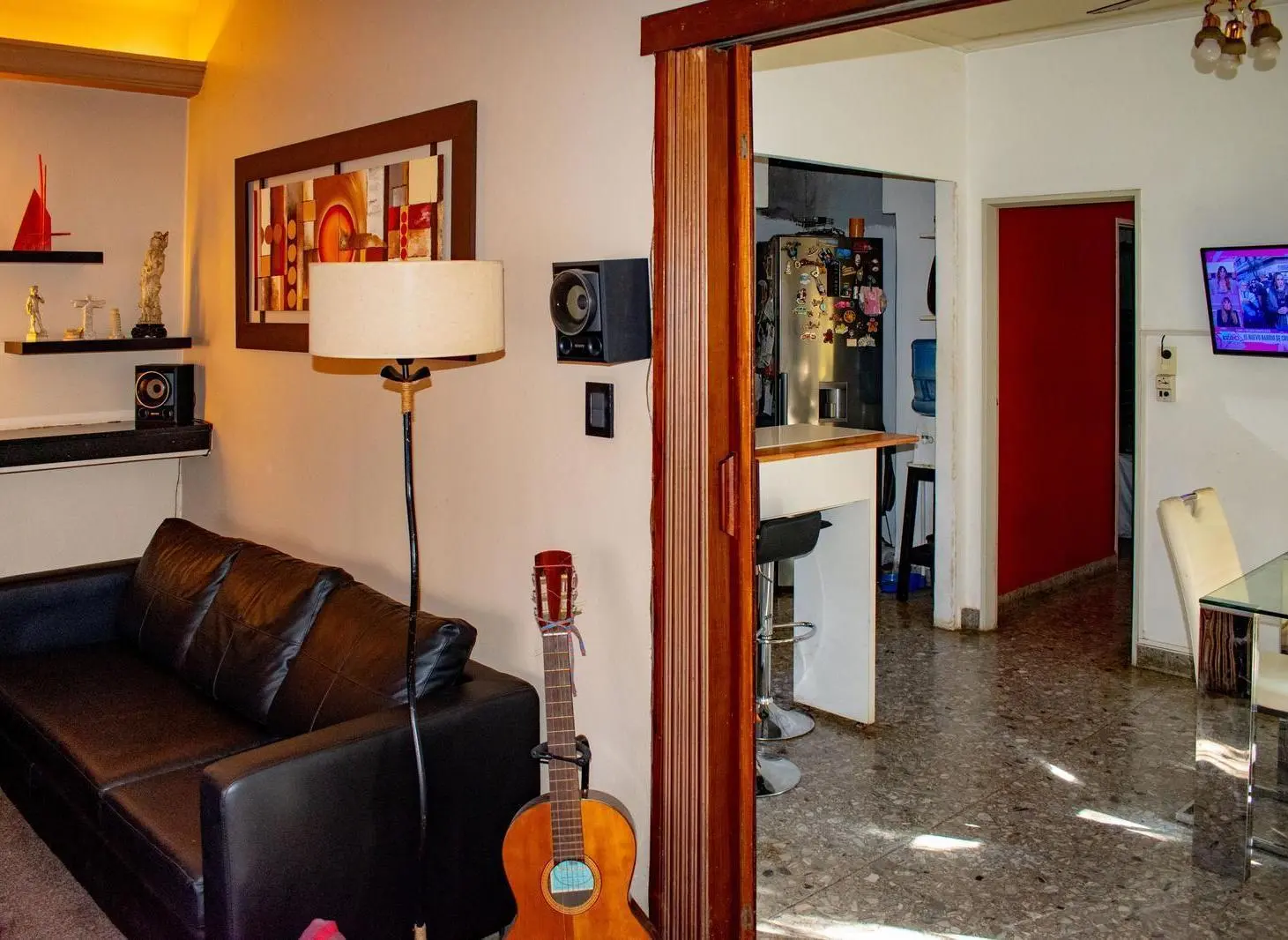 VENTA CASA 3 AMBIENTES CON  DEPARTAMENTO TIPO DÚPLEX SOBRE AMPLIO LOTE 3