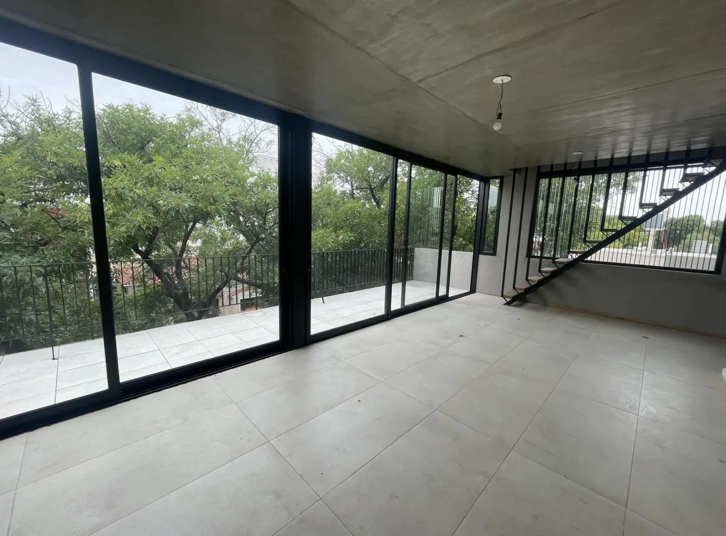Venta Departamento 4 ambientes cochera y terraza propia  Villa Devoto 5