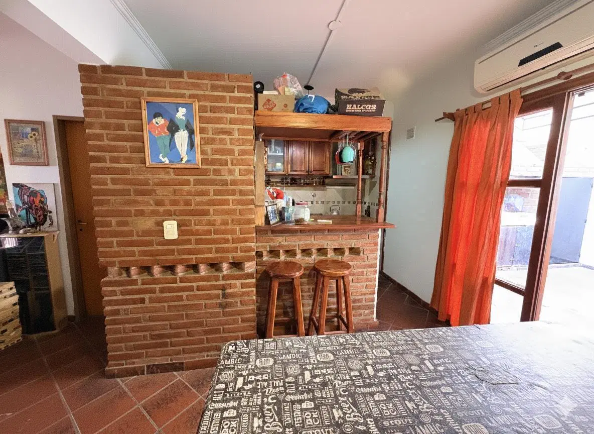 Casa 4 ambientes con cochera y patio, Quilmes en venta 3