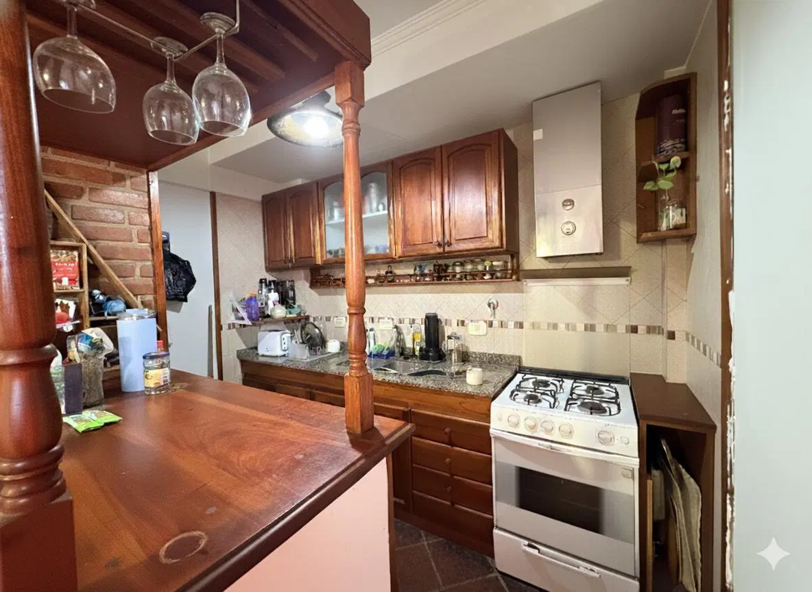 Casa 4 ambientes con cochera y patio, Quilmes en venta 4