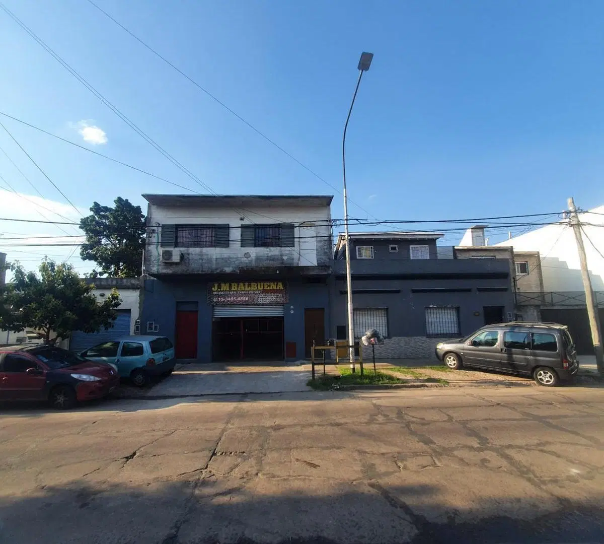 Casa en caseros 3 ambientes + galpón 2