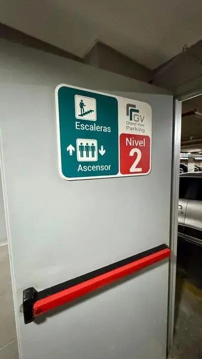 Cocheras en Segundo Subsuelo, baño, doble rampa, ascensor, seguridad 24hs, pool de renta 3