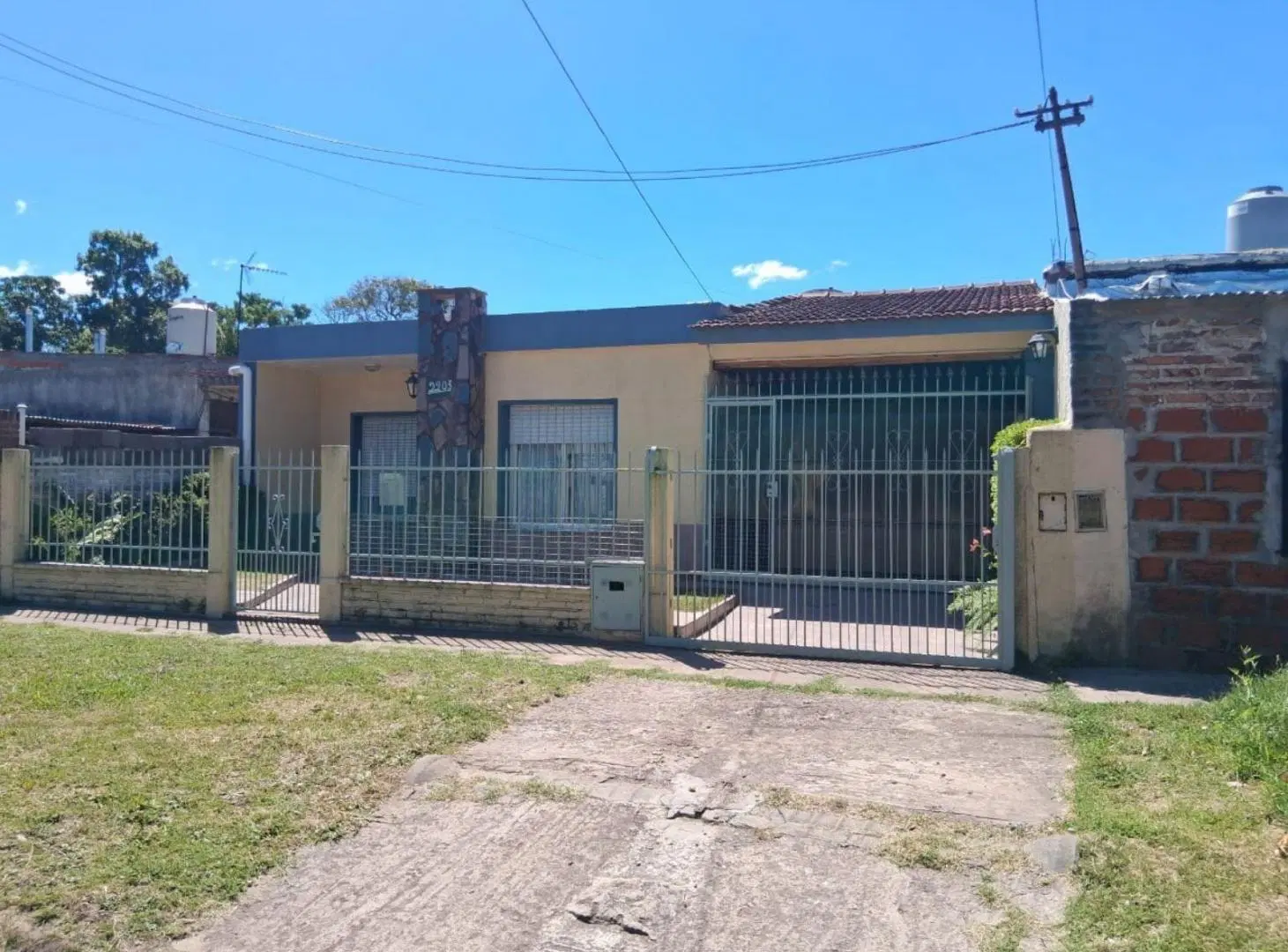 Casa 3 amb c/ cochera, jardín, galería y galpón, 1