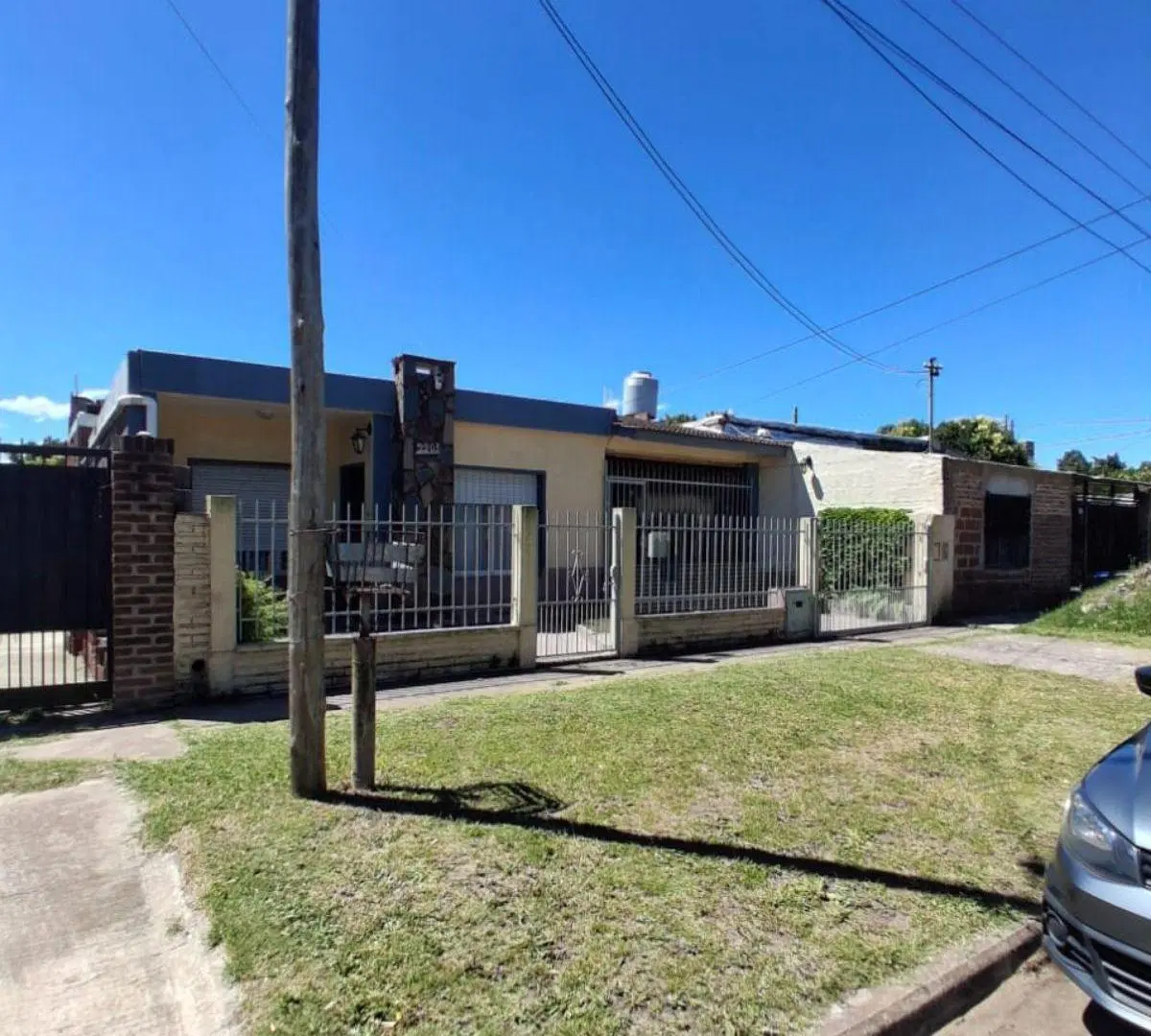 Casa 3 amb c/ cochera, jardín, galería y galpón, 2