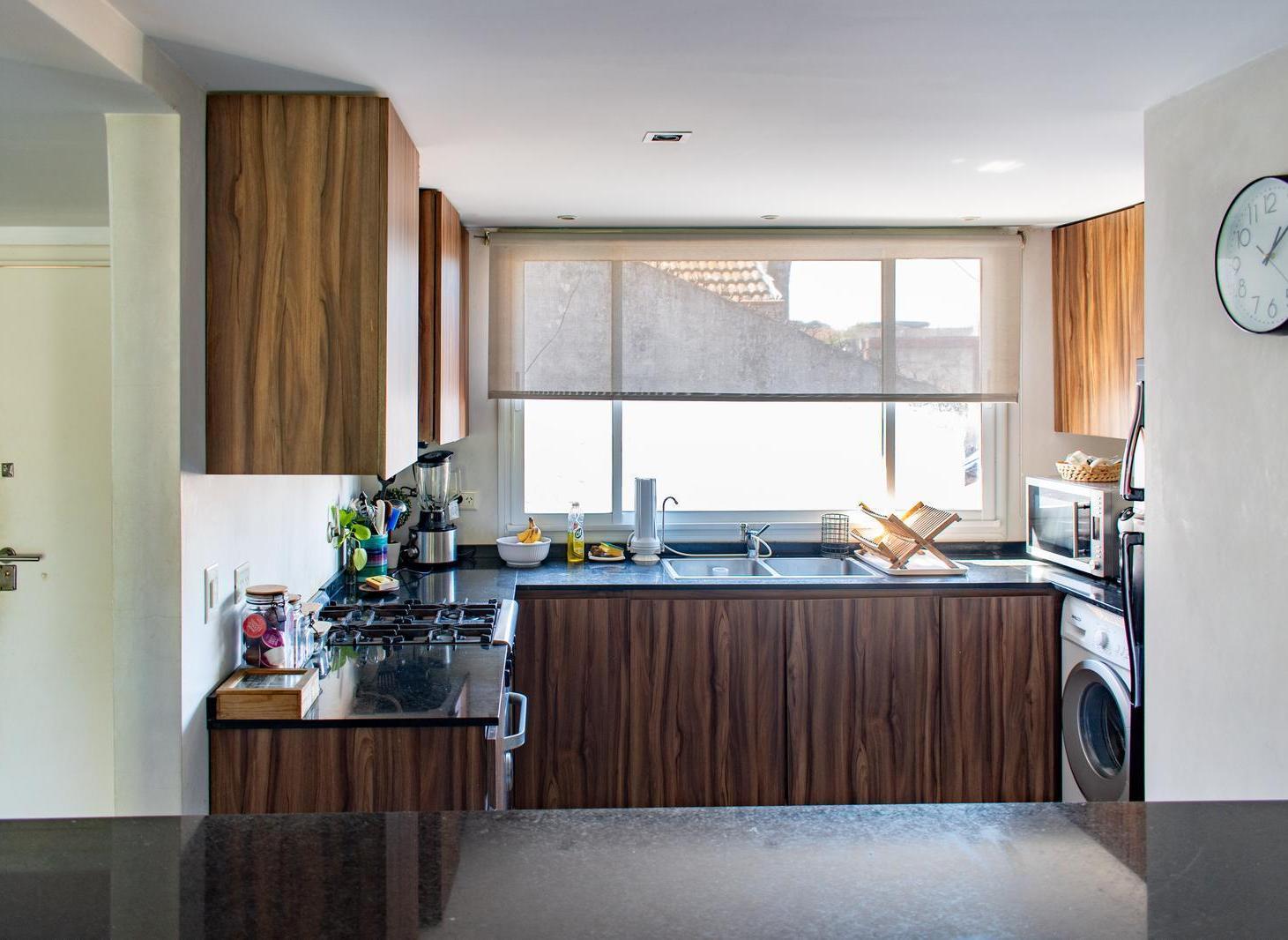 VENTA DEPARTAMENTO 3 AMB CON BALCON Y COCHERA SAN ISIDRO