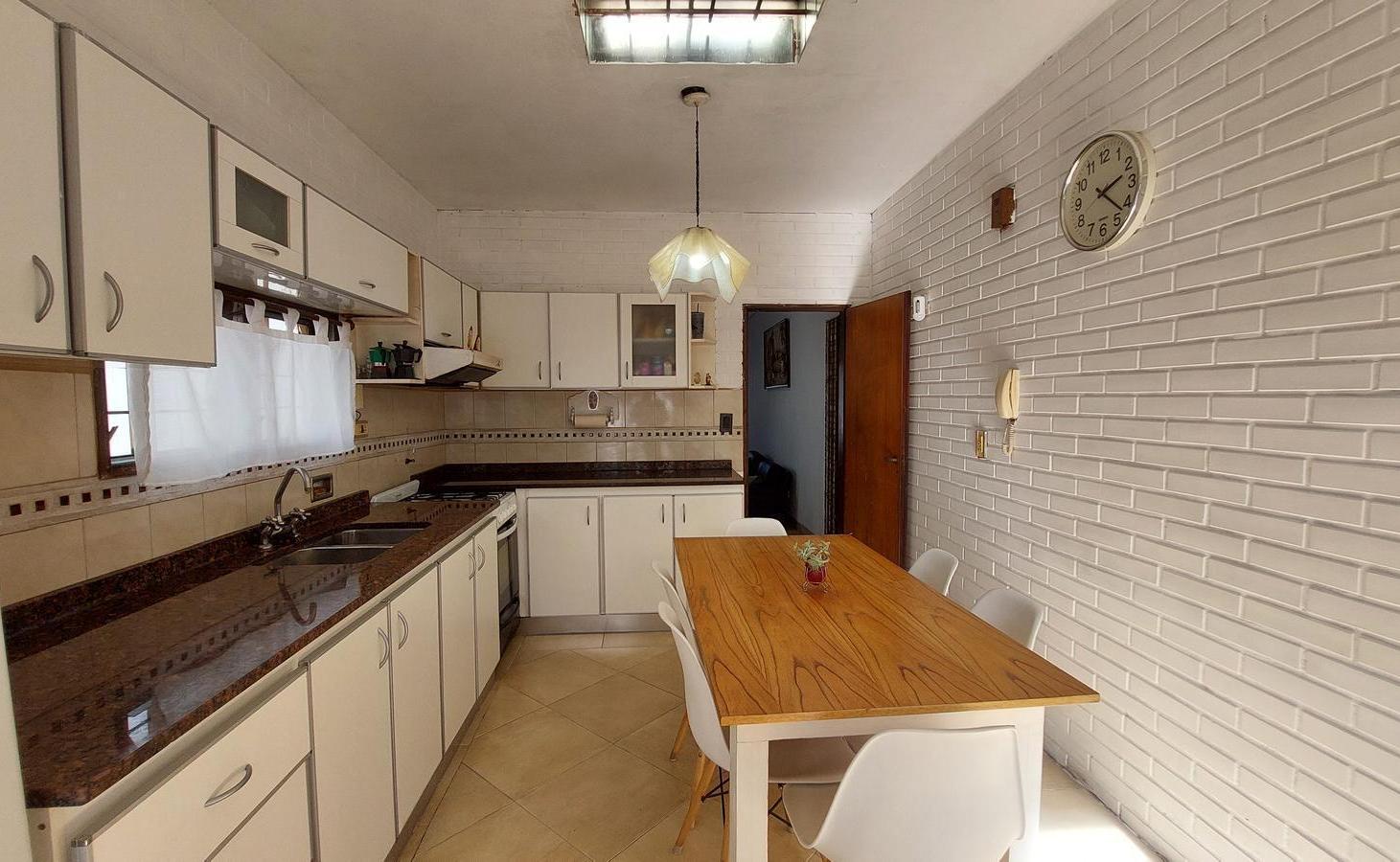 Foto de Venta Casa en Remedios De Escalada, imagen 5