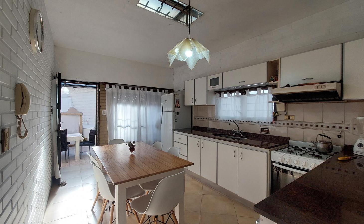 Foto de PH en Remedios De Escalada venta, imagen 4