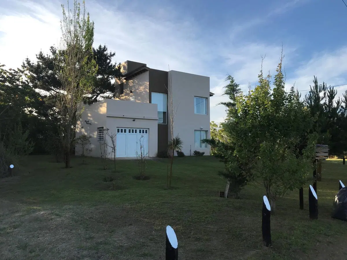 VENTA CASA 3 AMB - PARQUE Y PARRILLA - COSTA DEL ESTE - LISTA PARA HABITAR -  COSTA ATLANTICA 3