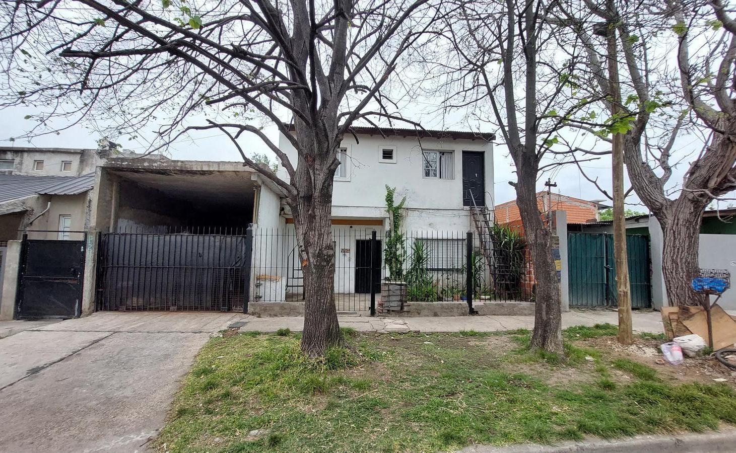 venta en bloque 3 PH de 3 amb. con cochera para 5 autos