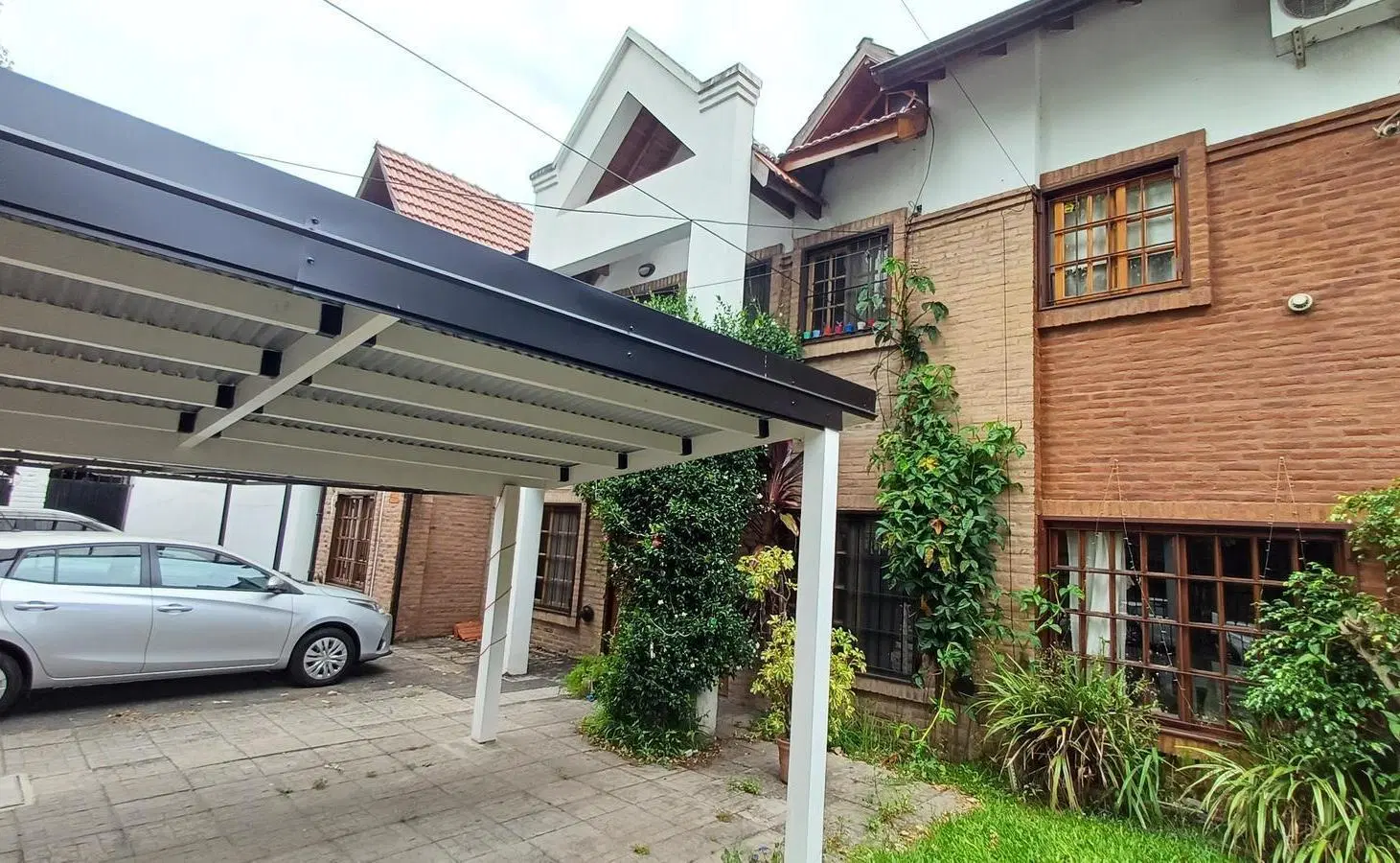 Venta Triplex 4 AMBIENTES Ciudad jardín   estudio   playroom OPORTUNIDAD 3