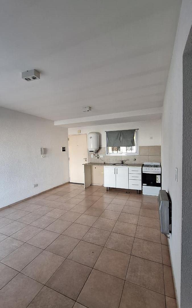Foto de Departamento en Moron en alquiler, imagen 3