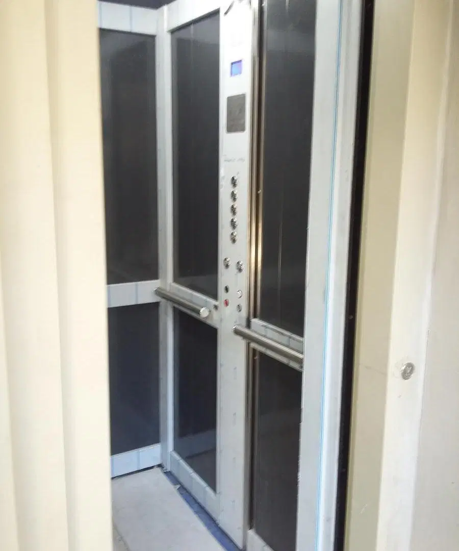 VENTA AMPLIO MONOAMBIENTE DIVISIBLE EN COGHLAN 4
