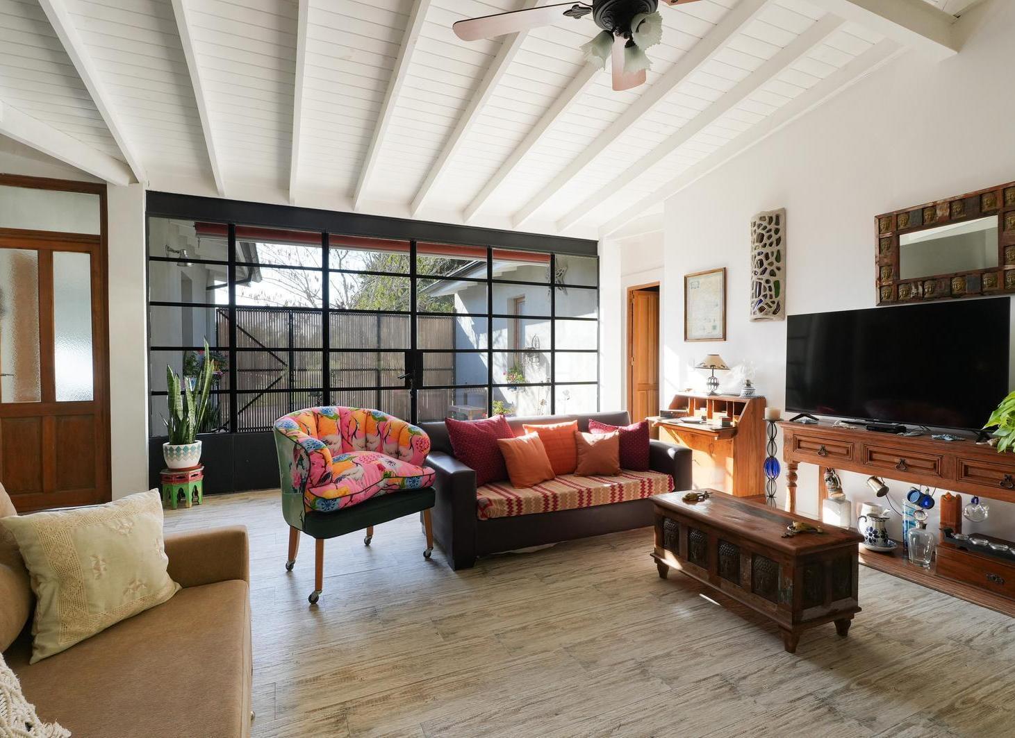 VENTA CASA 4 AMBIERTES BARRIO CARDALES VILLAGE