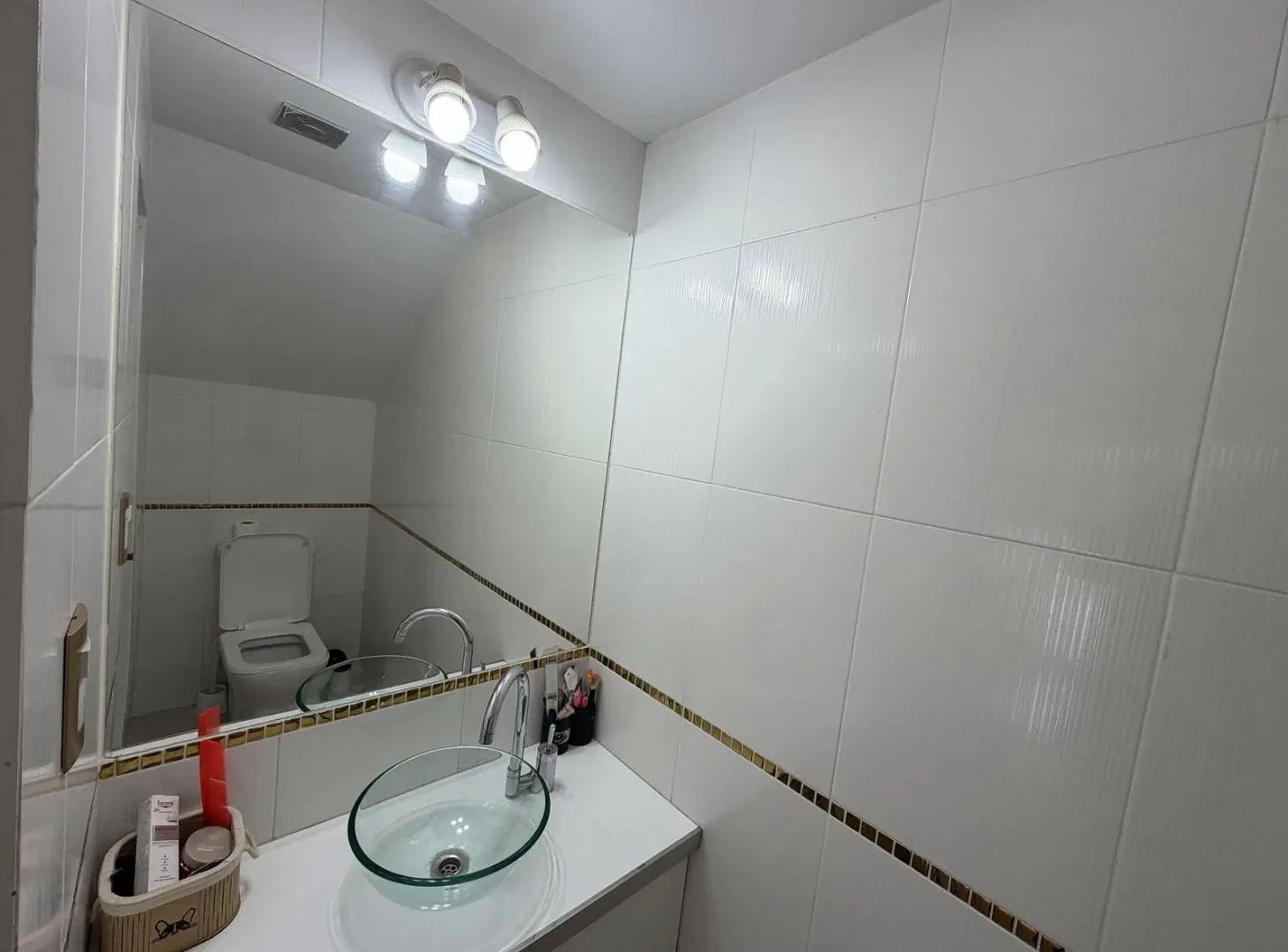 VENTA CASA 4 AMBIENTES LA CELIA 8