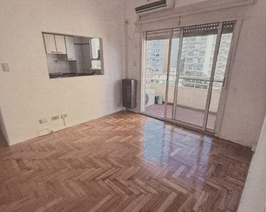 Venta Departamento 2 ambientes Villa Urquiza con balcón