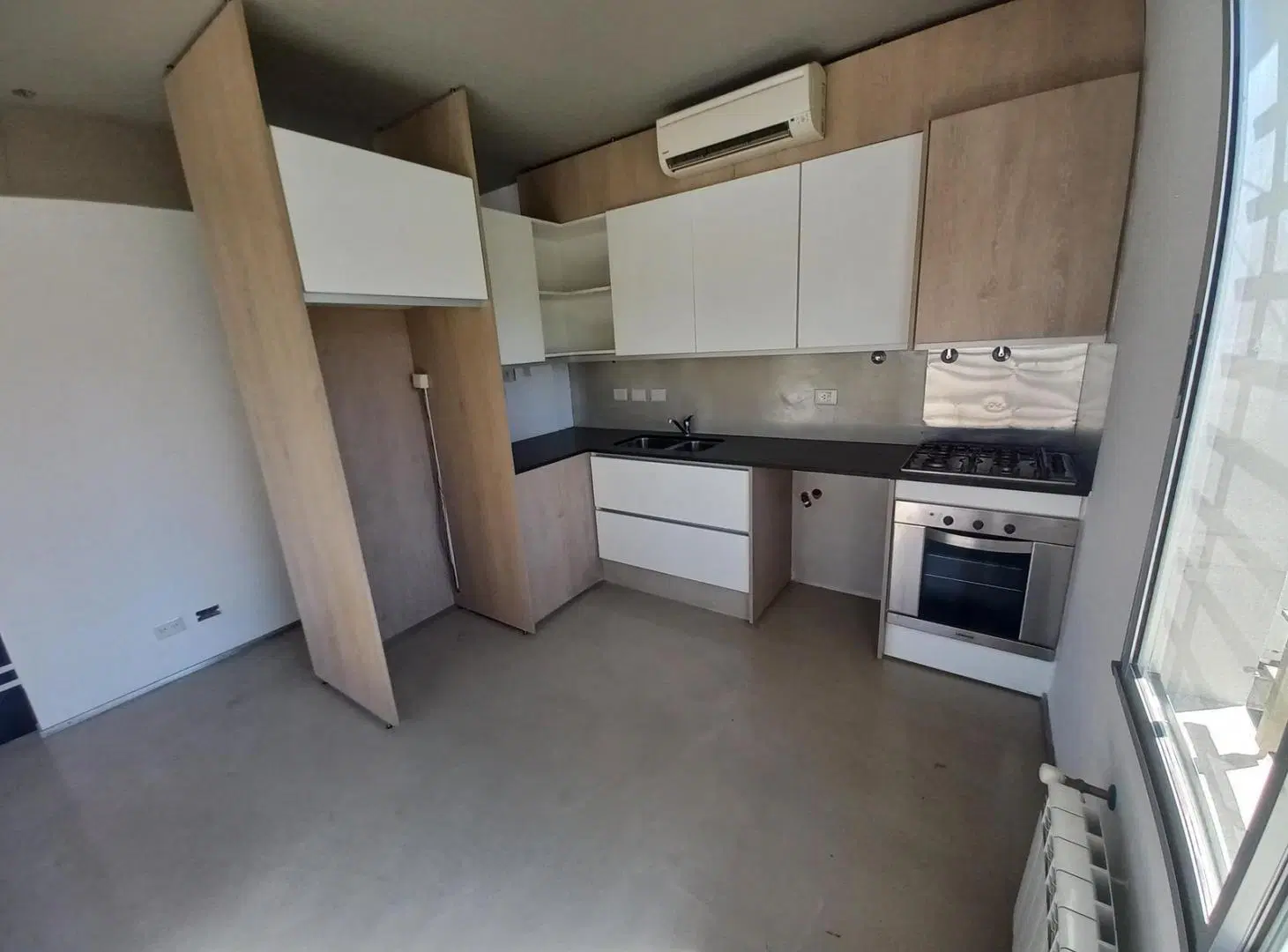Venta PH 2 ambientes con cochera en Olivos 2