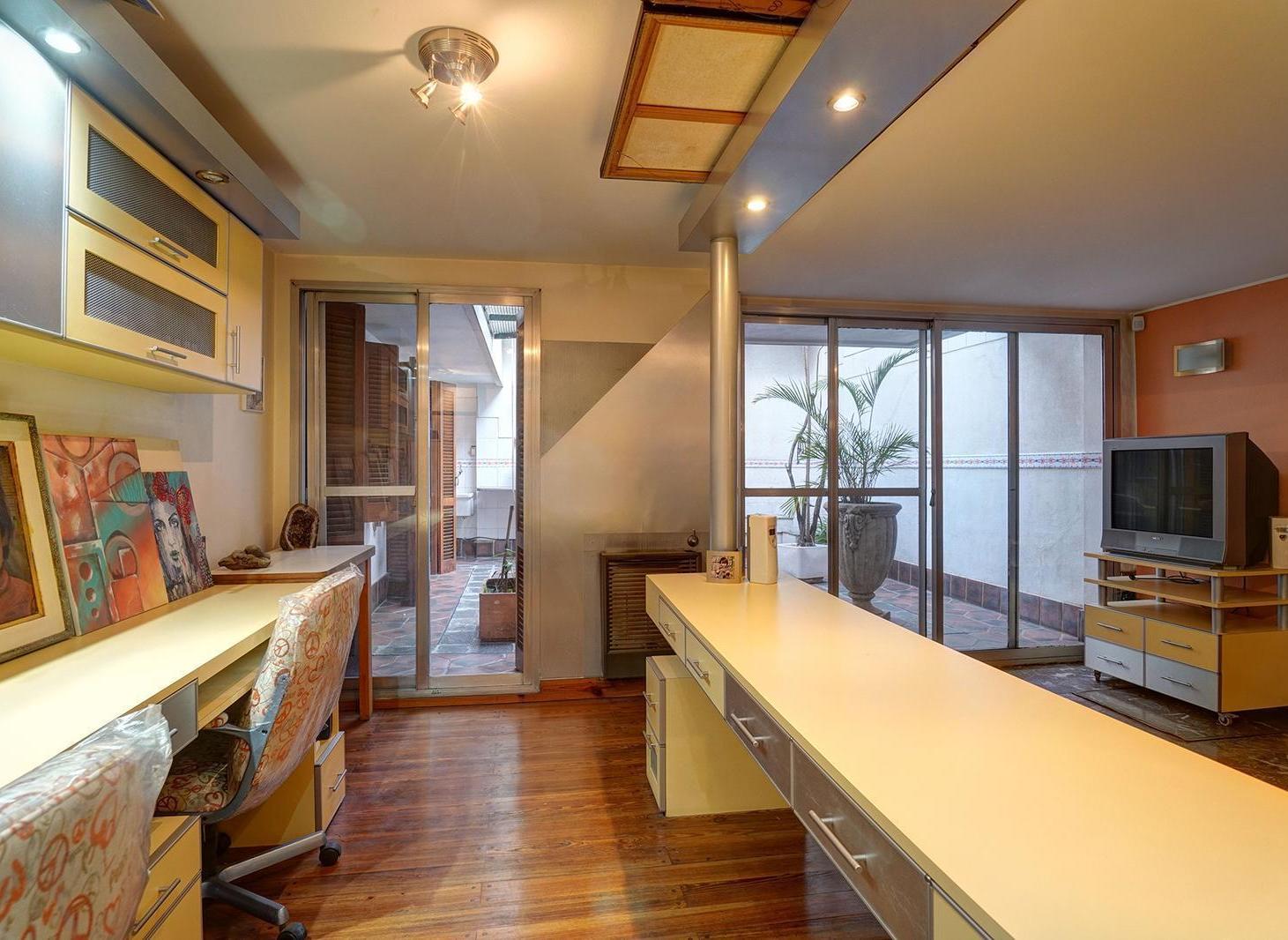 Foto de Casa de Dos Pisos con Patio Parrilla, Terraza, Doble Cochera en Villa, imagen 4
