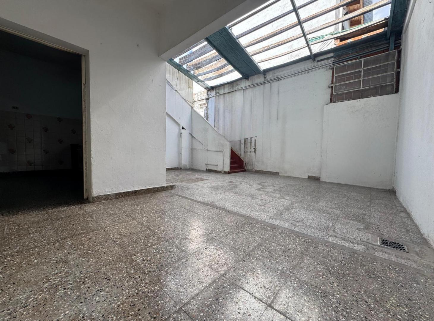 PH 3 AMBIENTES CON ENTRADA INDEPENDIENTE PATIO Y TERRAZA EN LOMA HERMOSA
