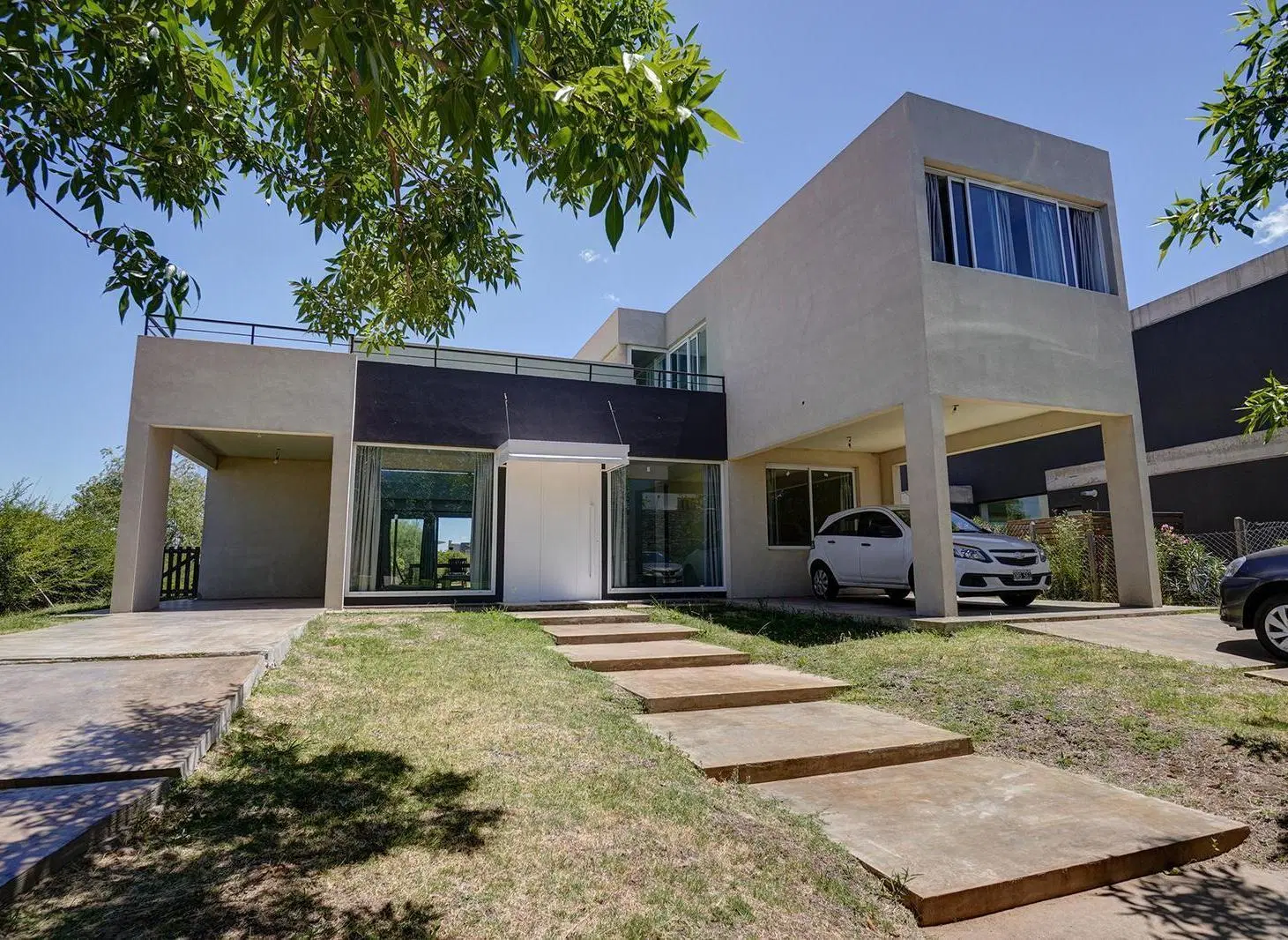 ¡¡OPORTUNIDAD!!  Venta Casa 5 Ambientes. Vista al agua. Canton Puerto. Escobar 3