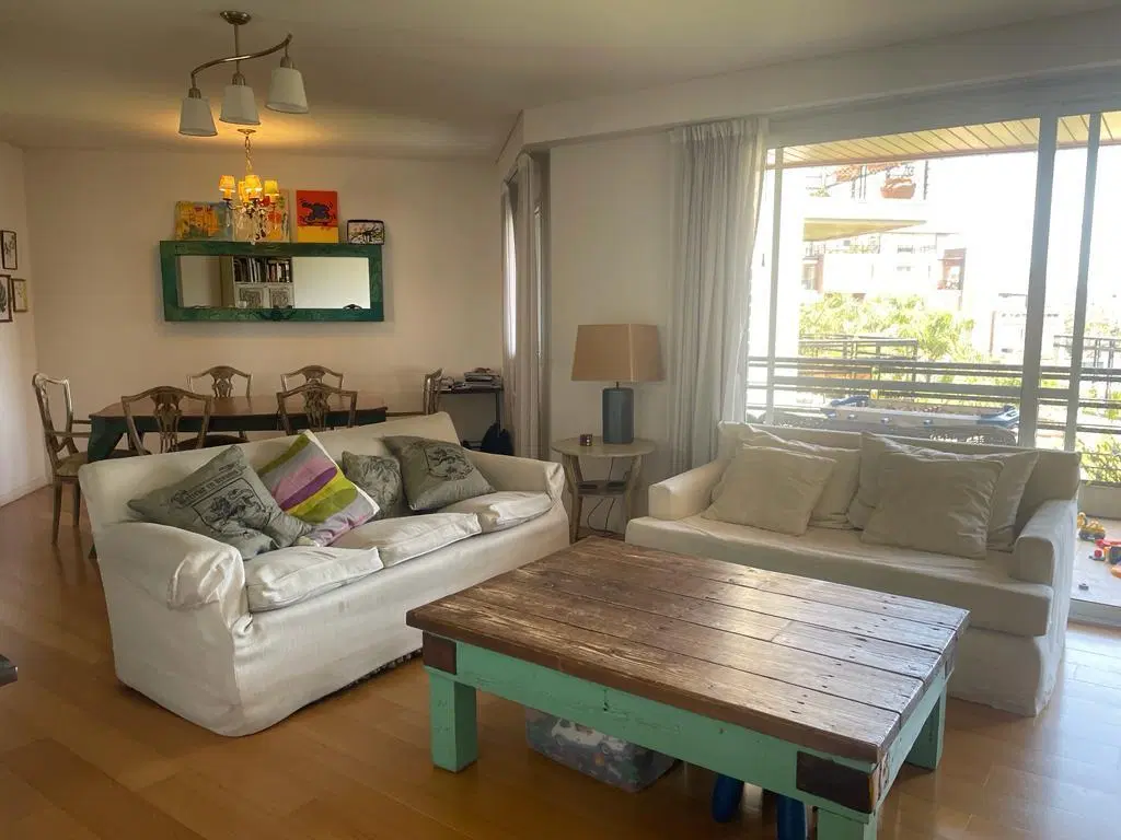 Excelente Departamento en Venta 3 amb y cochera en Beccar Plaza I 3