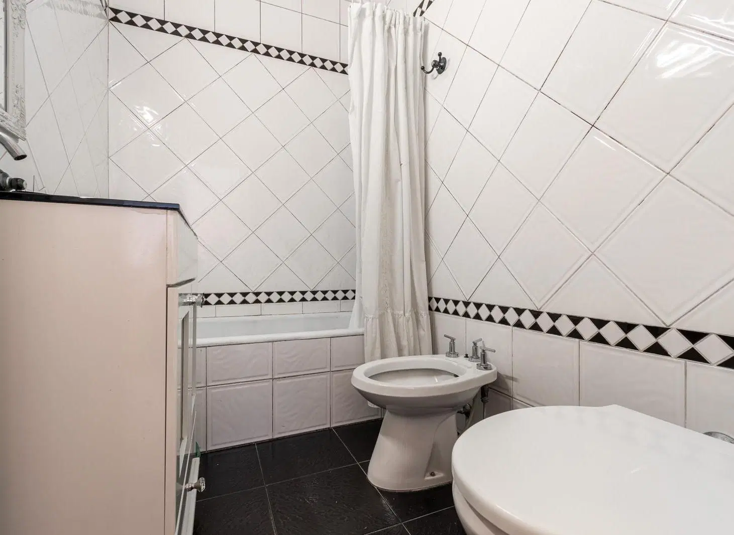 VENTA 3 AMBIENTES CON TERRAZA PROPIA FLORES 4