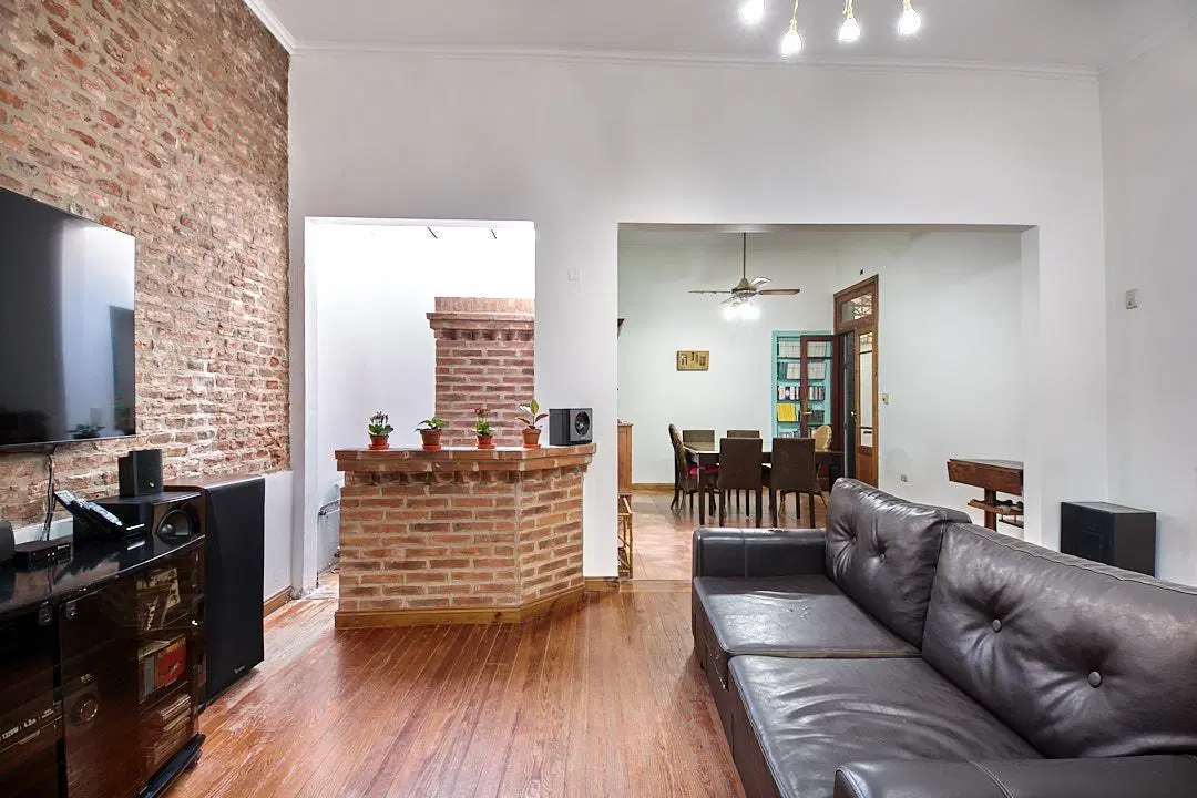 VENTA CASA 5 AMBIENTES CON PILETA PARQUE AVELLANEDA 3