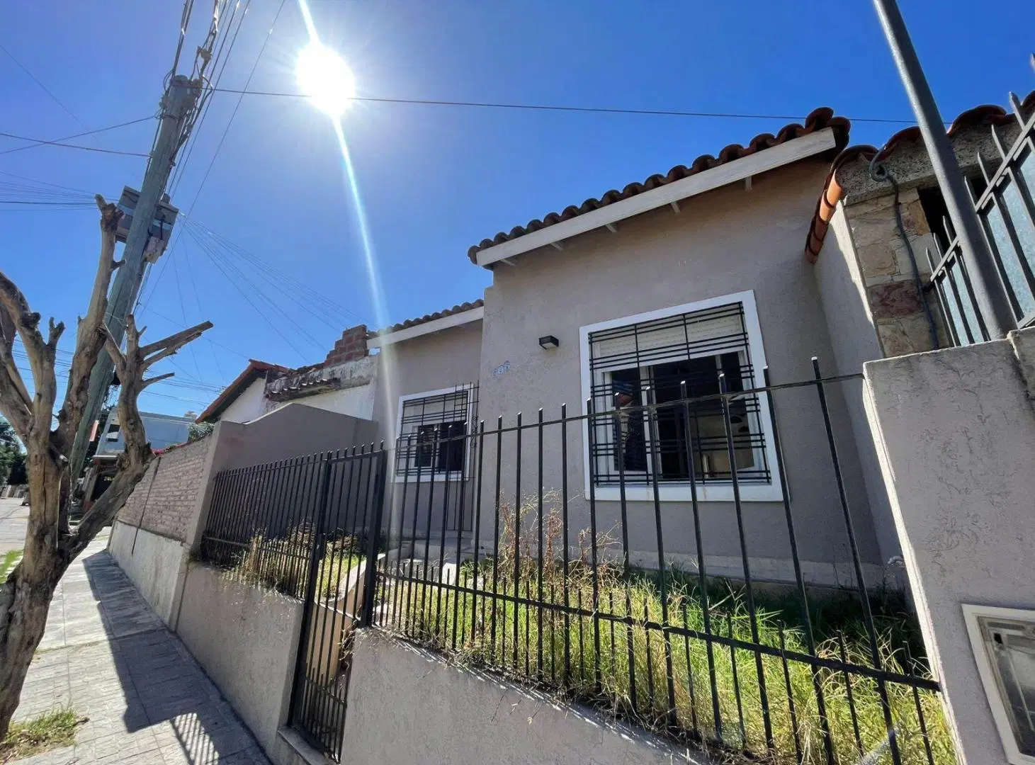 VENTA CASA 3 AMBIENTES EN  BERNAL GRAN OPORTUNIDA APTO CRÉDITO 3