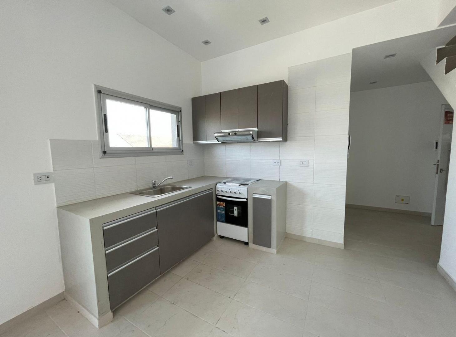 Foto de VENTE DEPARTAMENTO MONOAMBIENTE CON BALCÓN, TERRAZA Y PARRILLA EN, imagen 2
