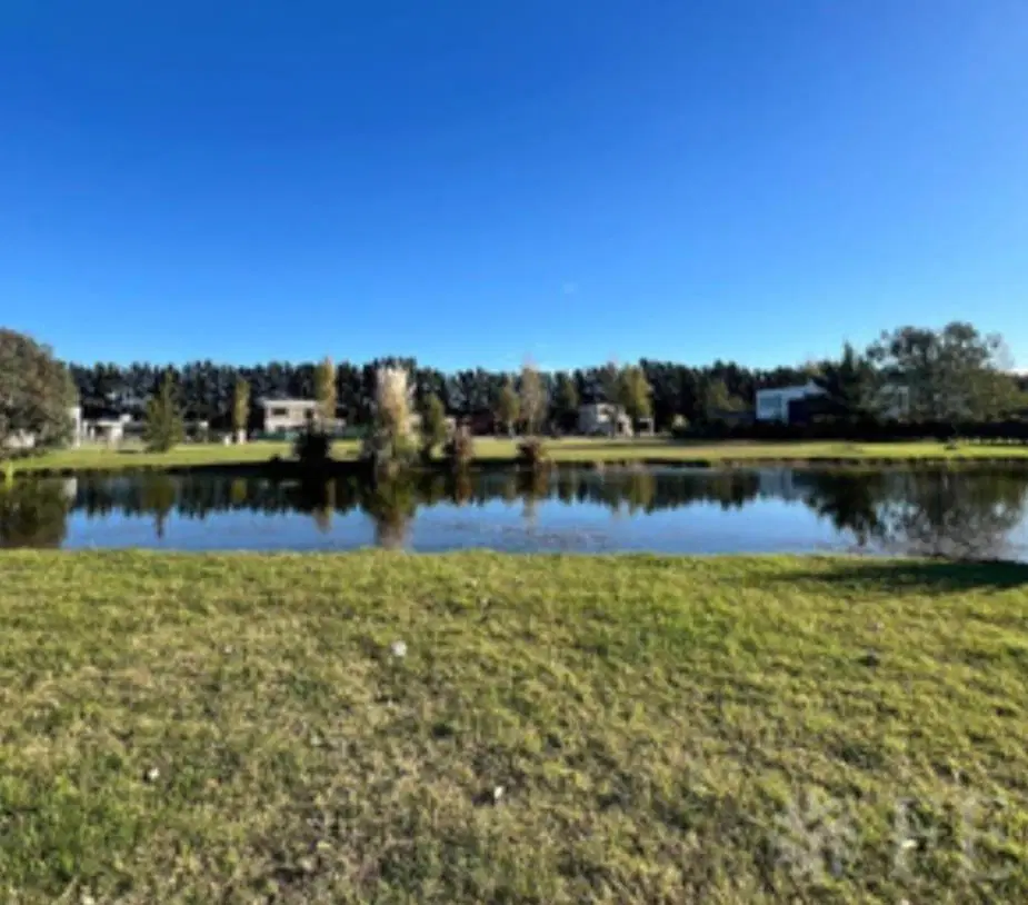 VENTA LOTE MIRALAGOS II FRENTE A LA LAGUNA -PERMUTA OPORTUNIDAD IMPERDIBLE 4