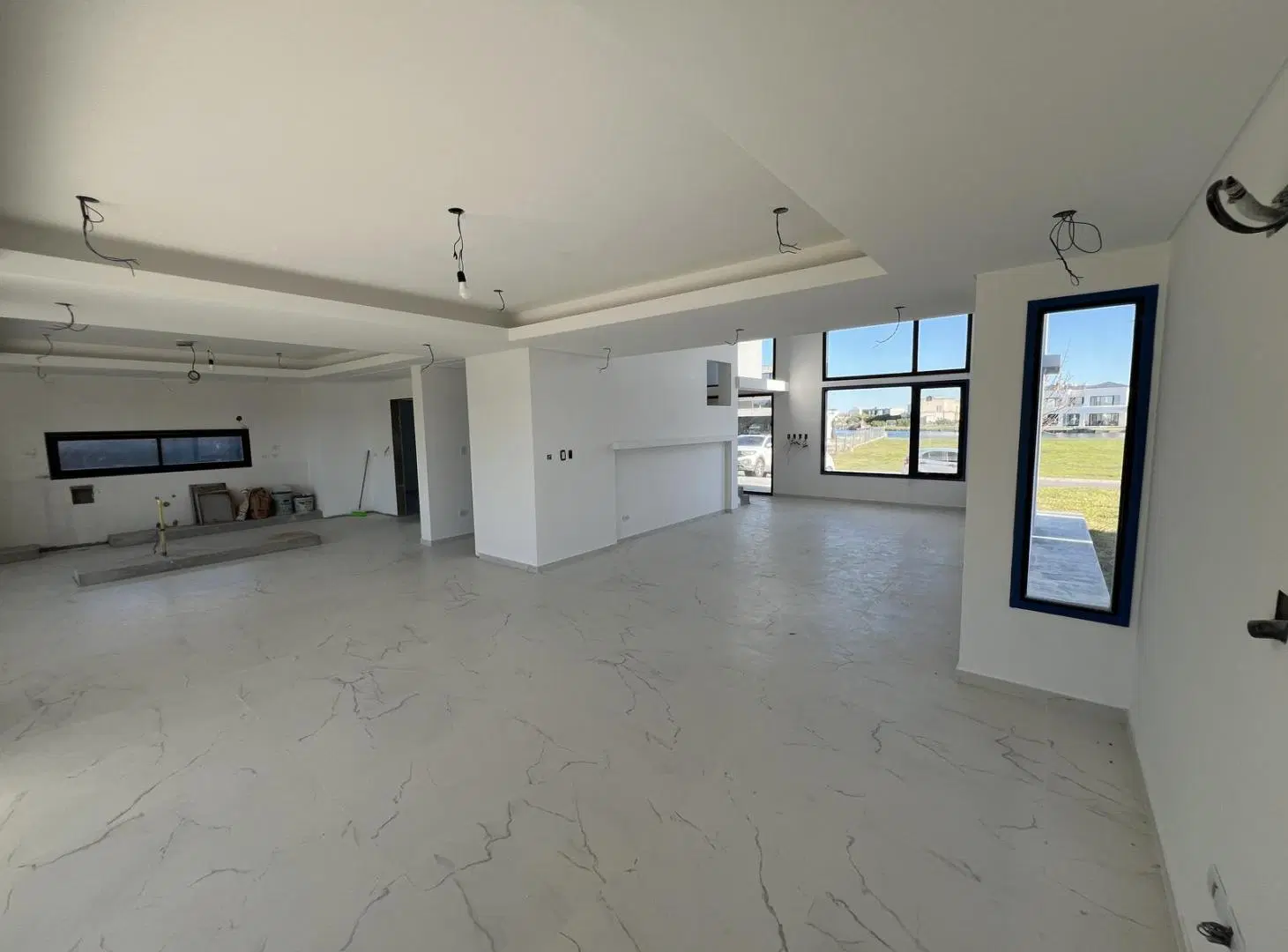 Casa de 5 Ambientes en Venta a Estrenar  en Villalobos – Diseño, Confort y Calidad 2