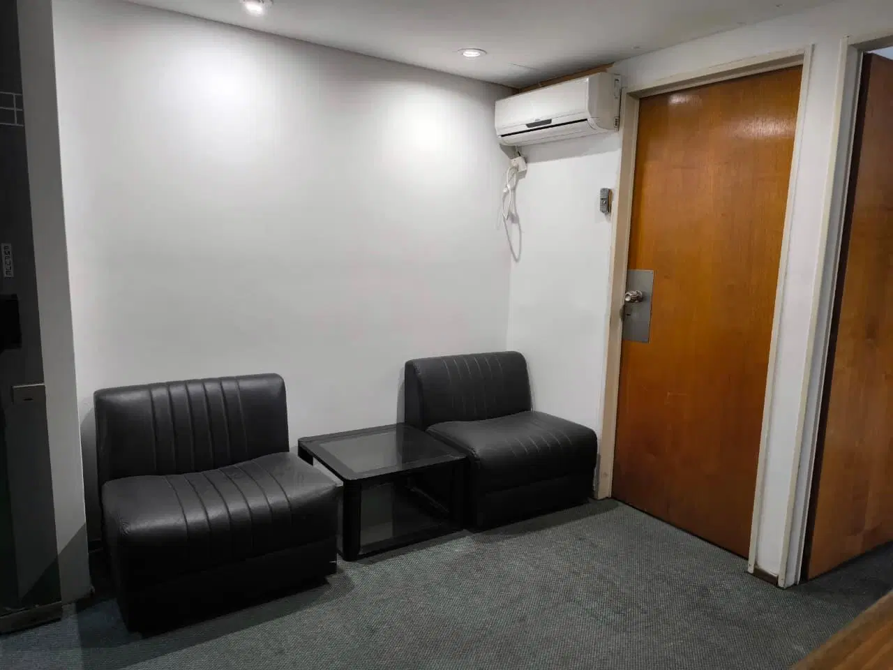 OPORTUNIDAD VENTA DE OFICINA EN SAN NICOLAS 3