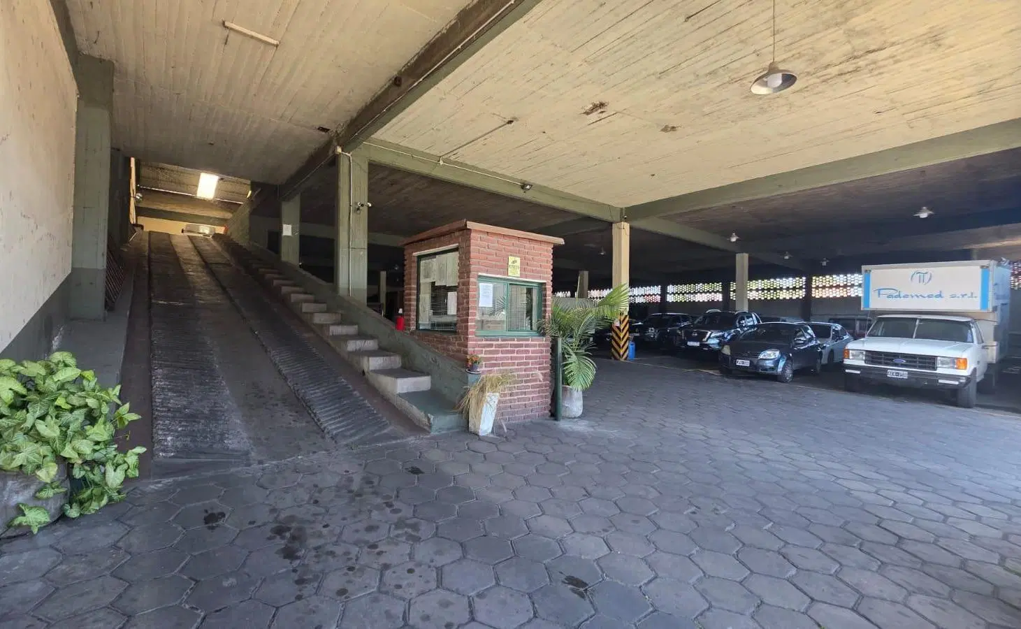 Venta Cochera/Terreno en Lanús Oeste 3