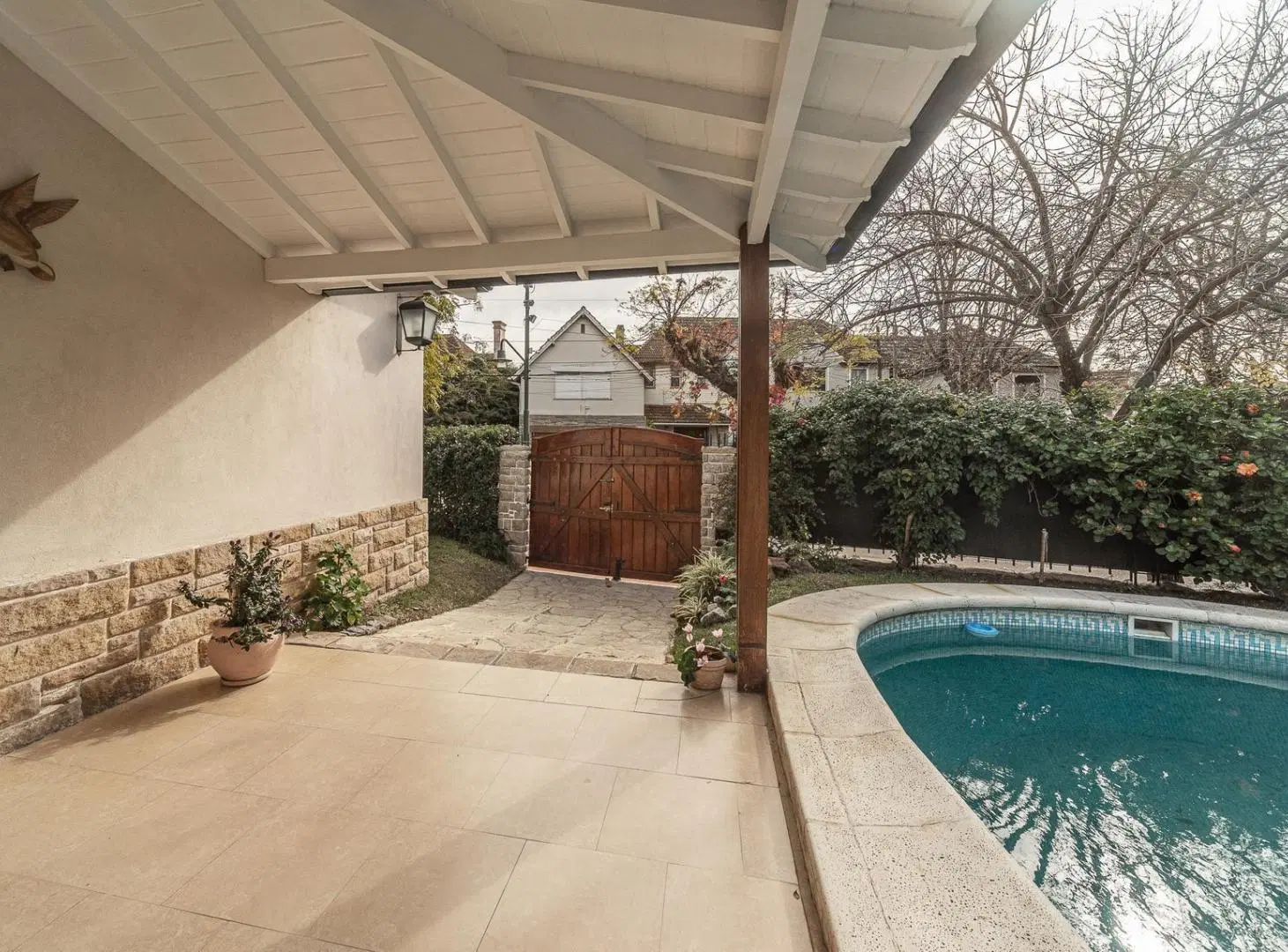 Venta Casa 5 ambientes Martinez Pileta Jardin Parrilla APTO CREDITO 3