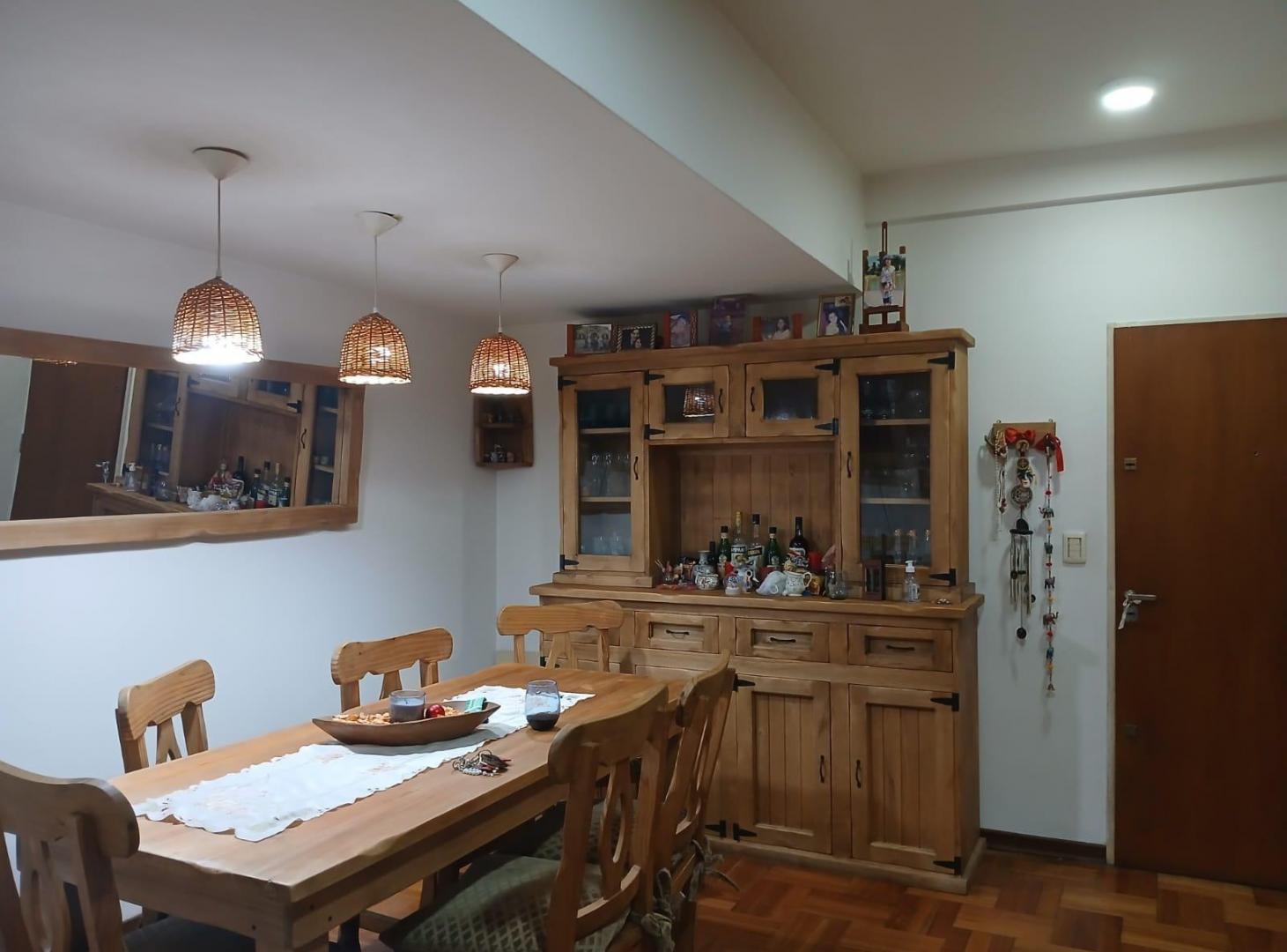 Venta Departamento de 2 ambientes amplios en Colegiales con patio