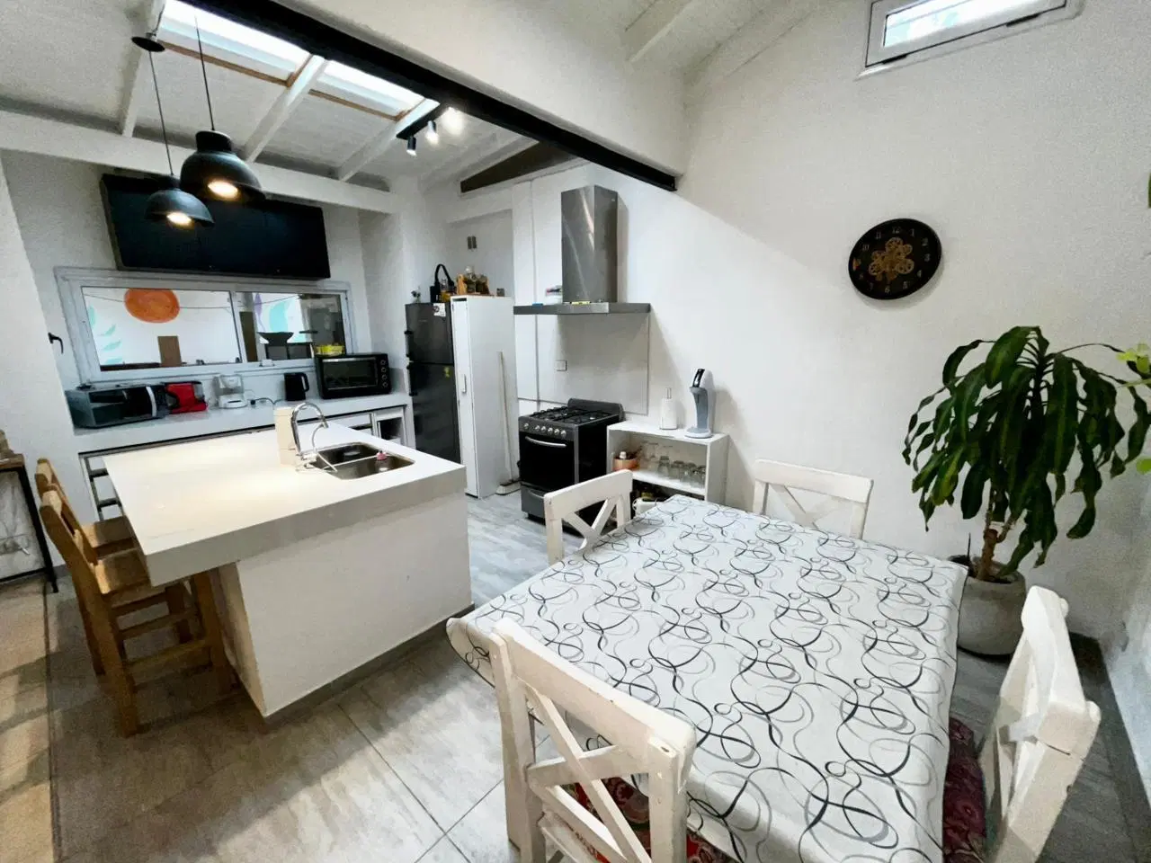 venta PH 3 amb 2 baños 153 mtrs con patio y quincho en Villa Bosch 8
