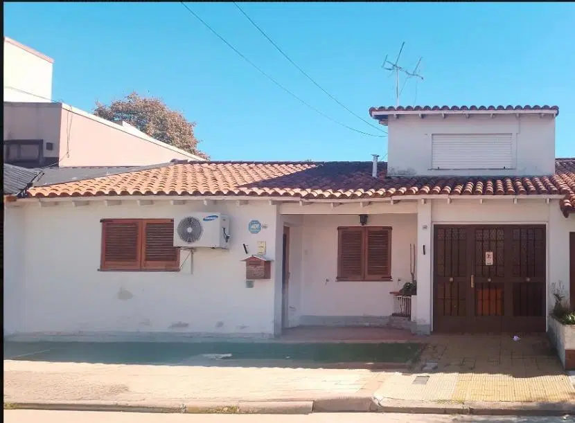 Casa en Barrio Parque Saavedra. Lote 350 mt 2