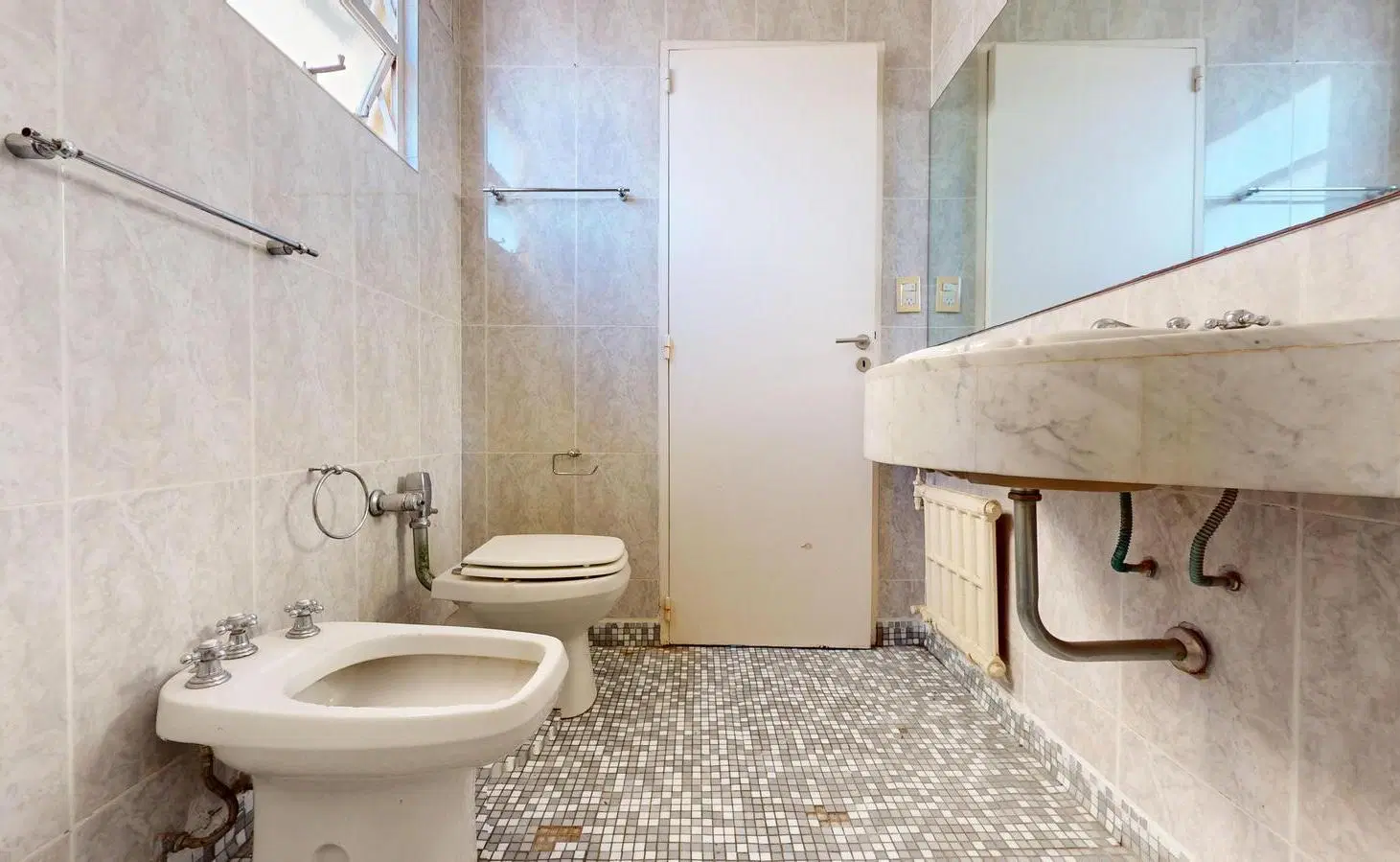 Venta Depto 4 amb. en Av Maipú Olivos c/balcón 2