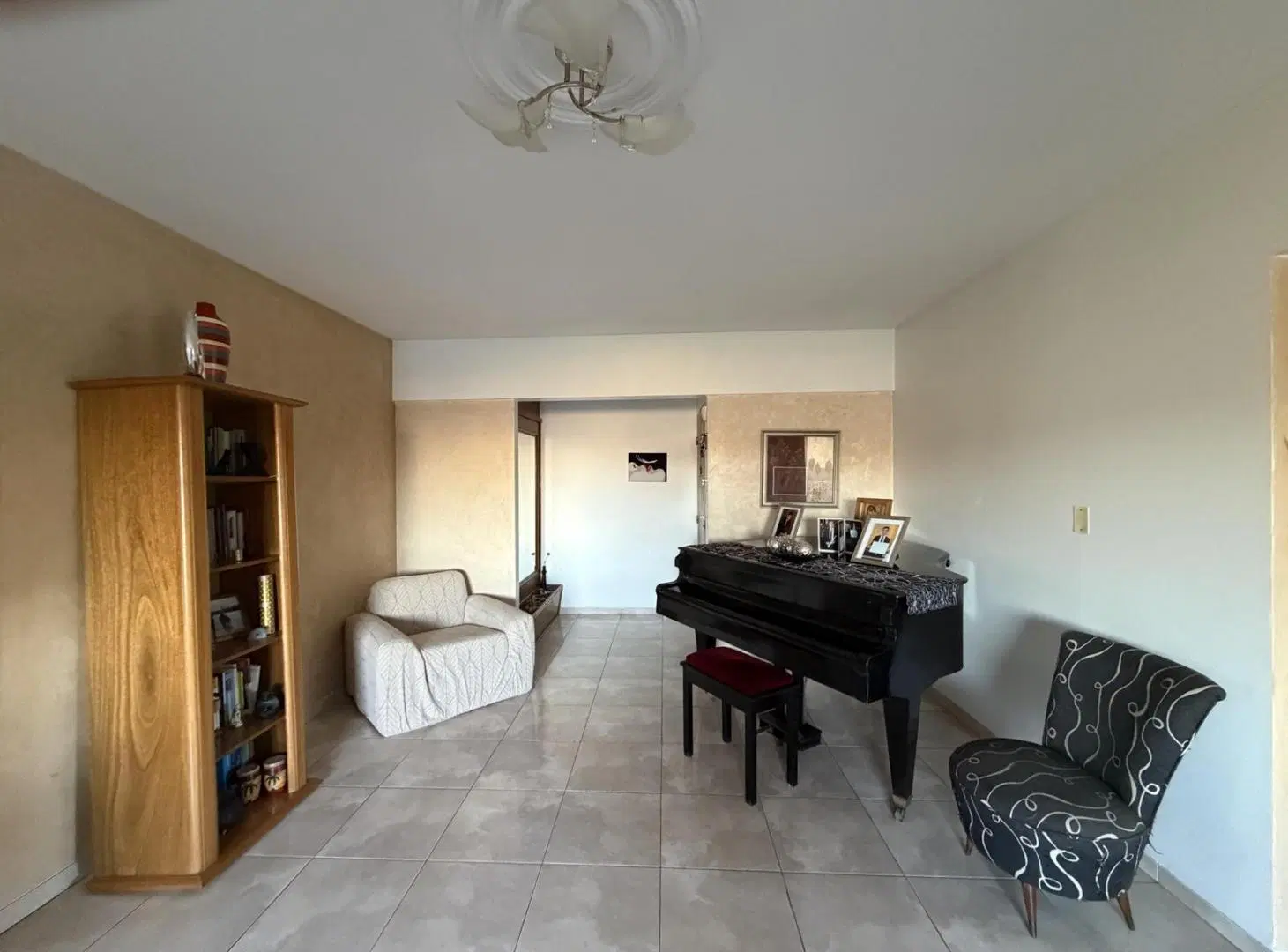 VENTA DEPARTAMENTO 4 AMBIENTES CON COCHERA 5