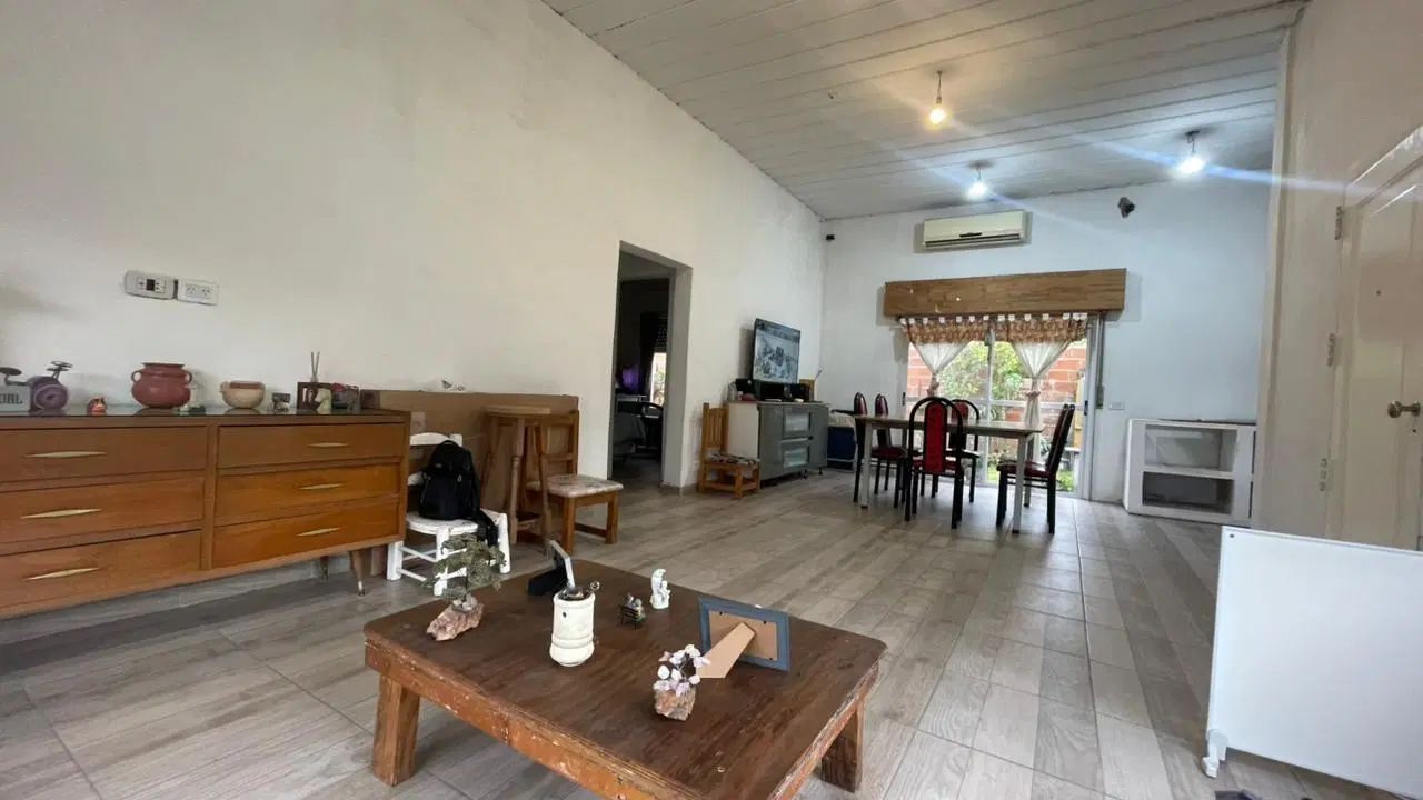 Casa 3 ambientes, con gran parque y parrilla VENTA 3