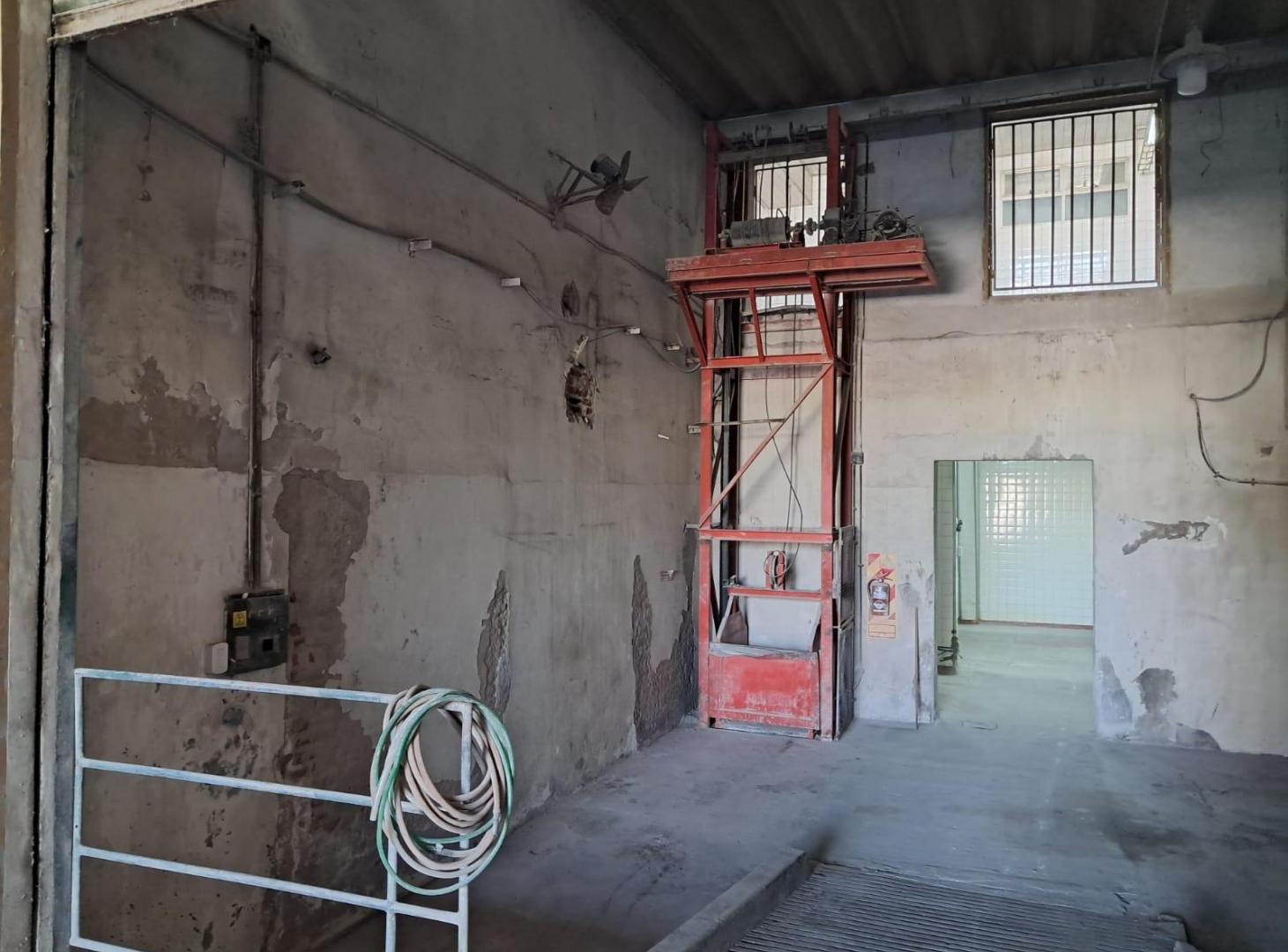 Foto de ALQUILER DEPOSITO FABRICA GALPON FRIGORIFICO en Mataderos, imagen 3