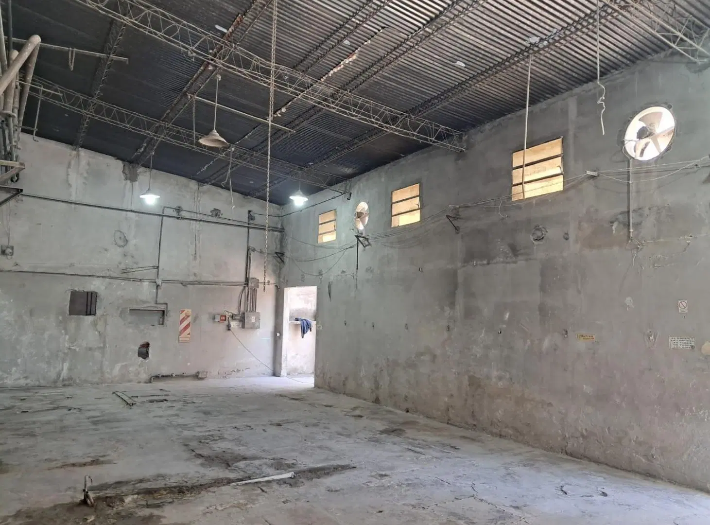 VENTA DEPOSITO FABRICA GALPON en Mataderos 4
