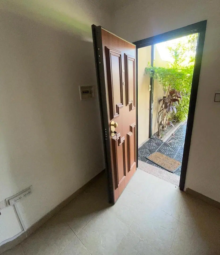 Venta triplex Lanus 8