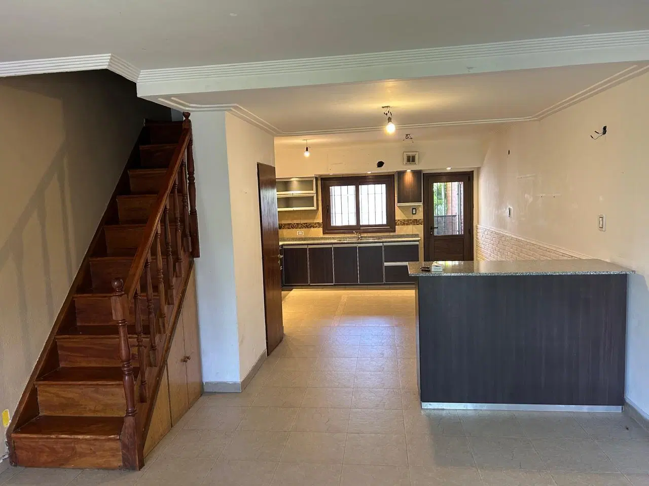 Venta triplex Lanus 5