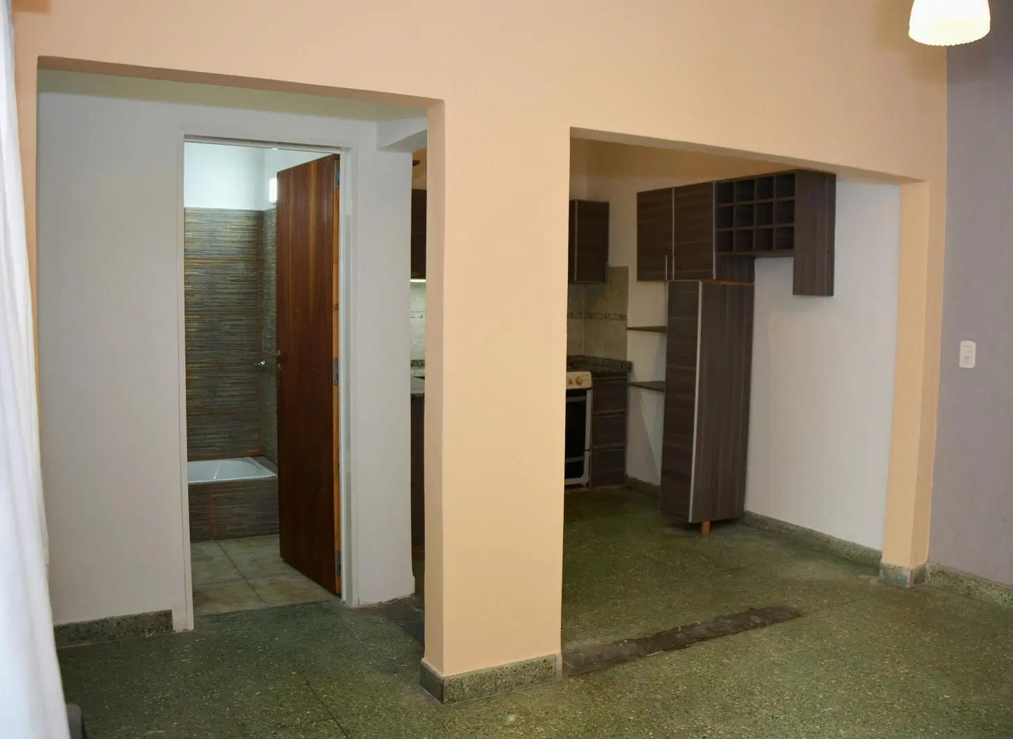 Excelente PH - 4 Ambientes - lanus Oeste - Refaccionado a Nuevo - Doble Patio  -  Listo para Mudarse 8