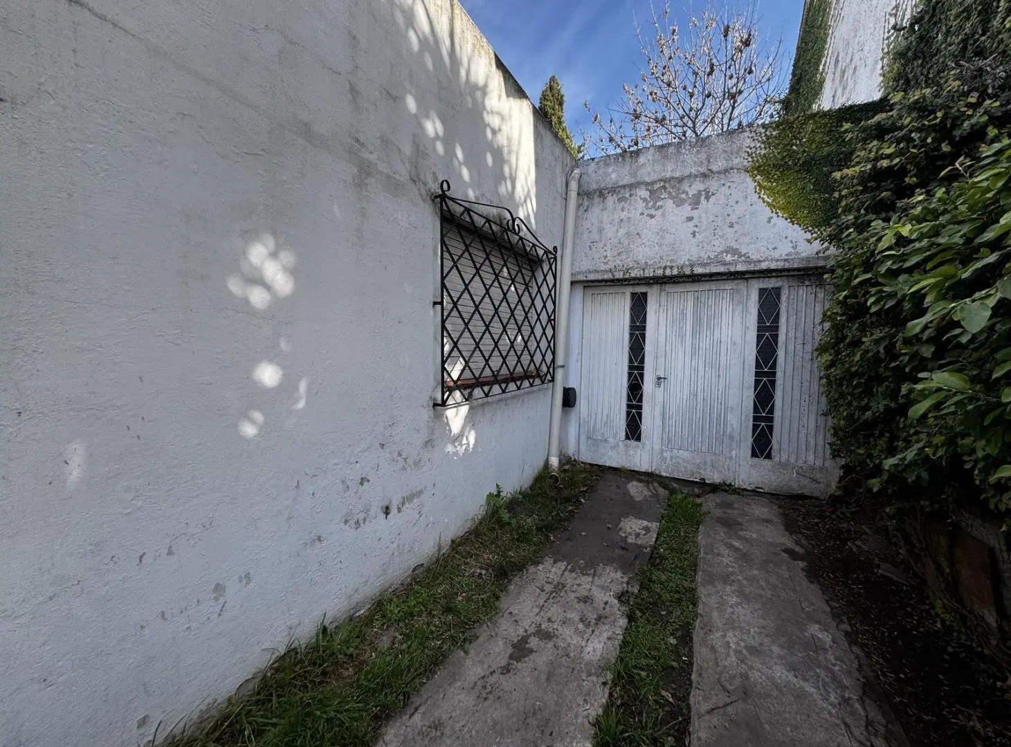 Casa con lote de 300m2 oportunidad! 3