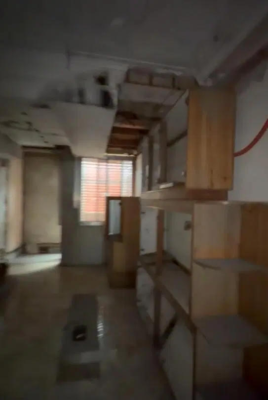 Edificio Comercial Vivienda con locales de 300M2 2