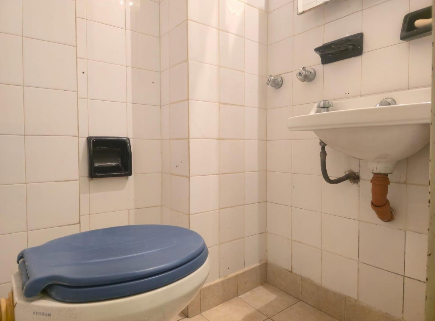 Foto de Venta departamento 4 amb. dependencia de servicio, espacio guarda coche, baulera Caballito, imagen 4