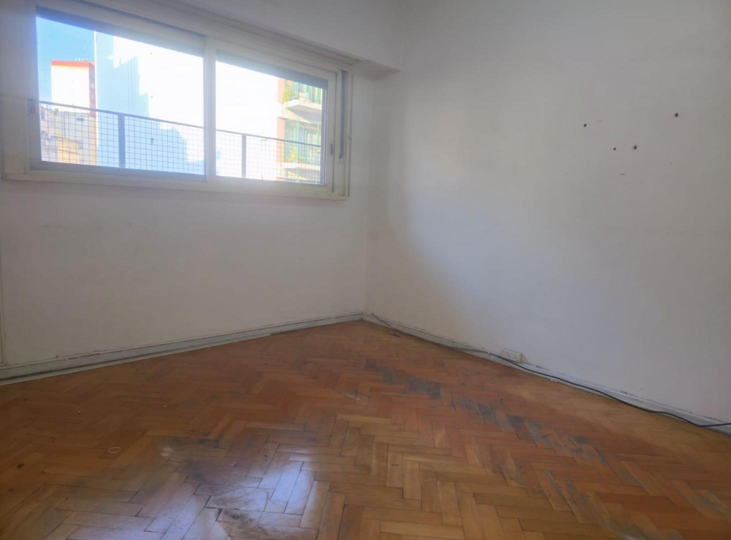 Foto de Venta departamento 4 amb. dependencia de servicio, espacio guarda coche, baulera Caballito, imagen 5